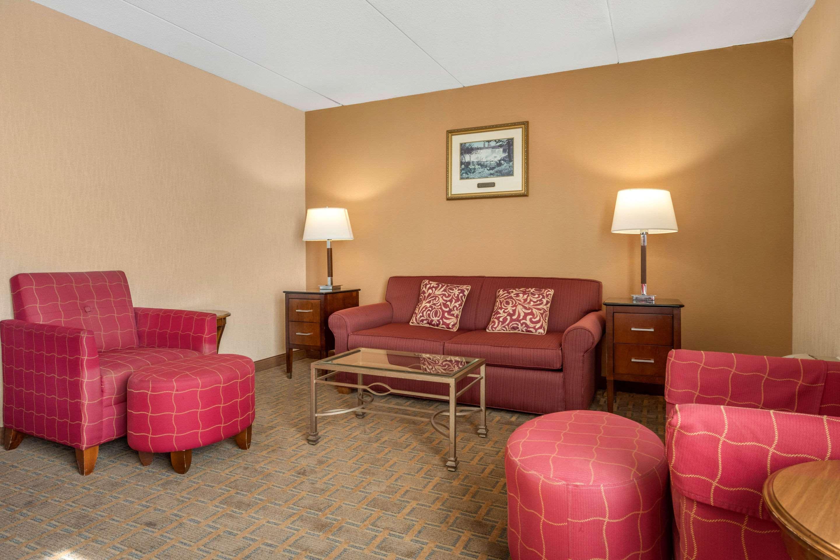 Suite King Bed Non Smoking