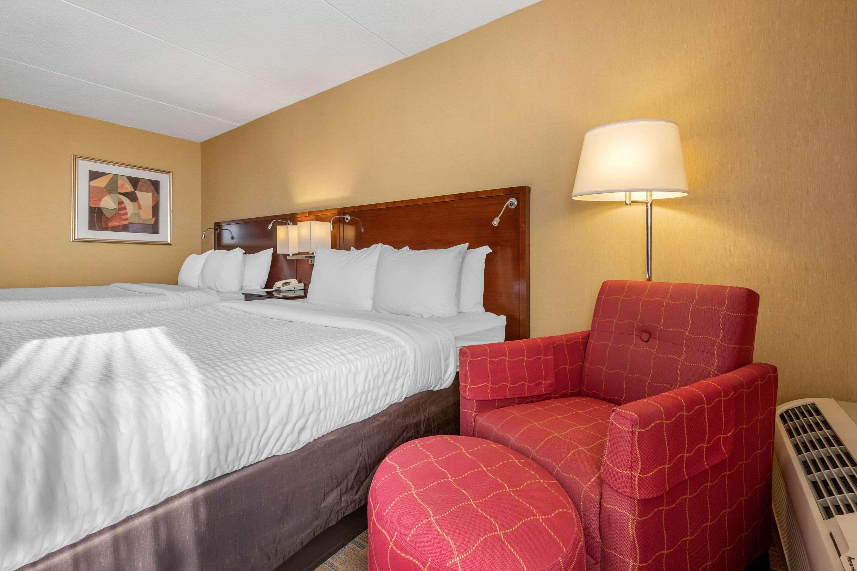 Double Two Queen Beds Non Smoking