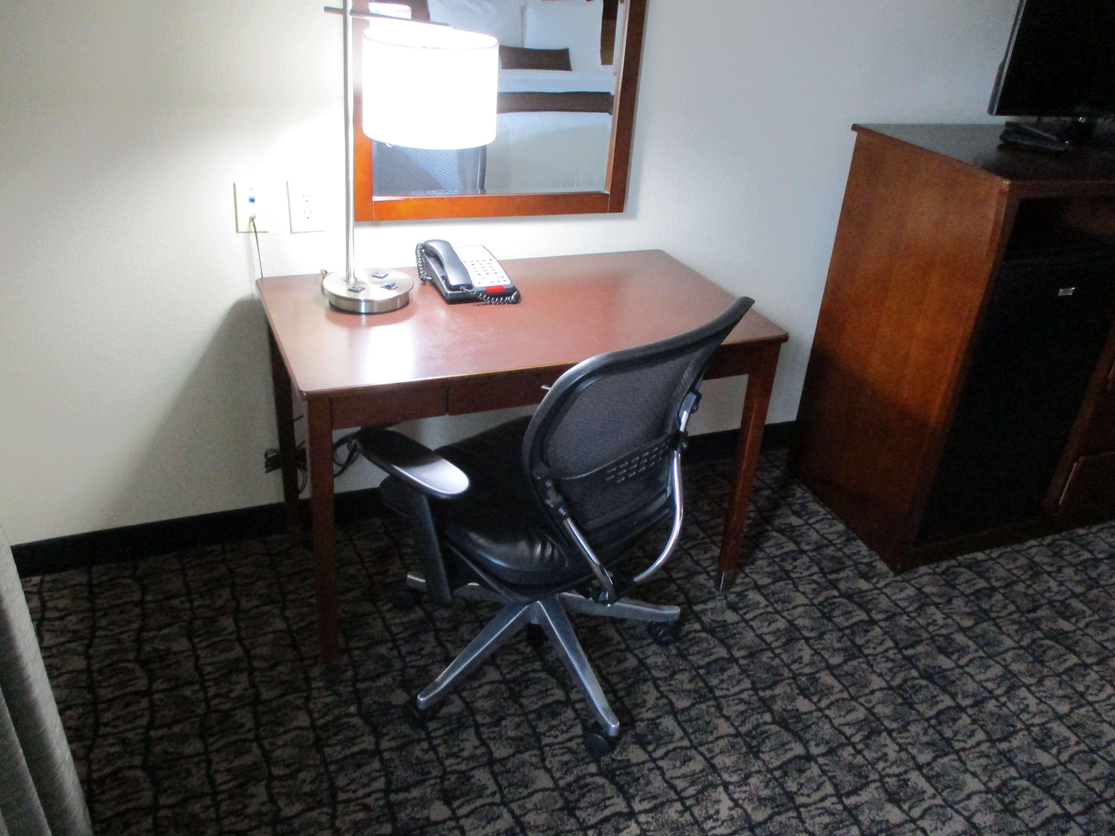 Room King Bed Non Smoking