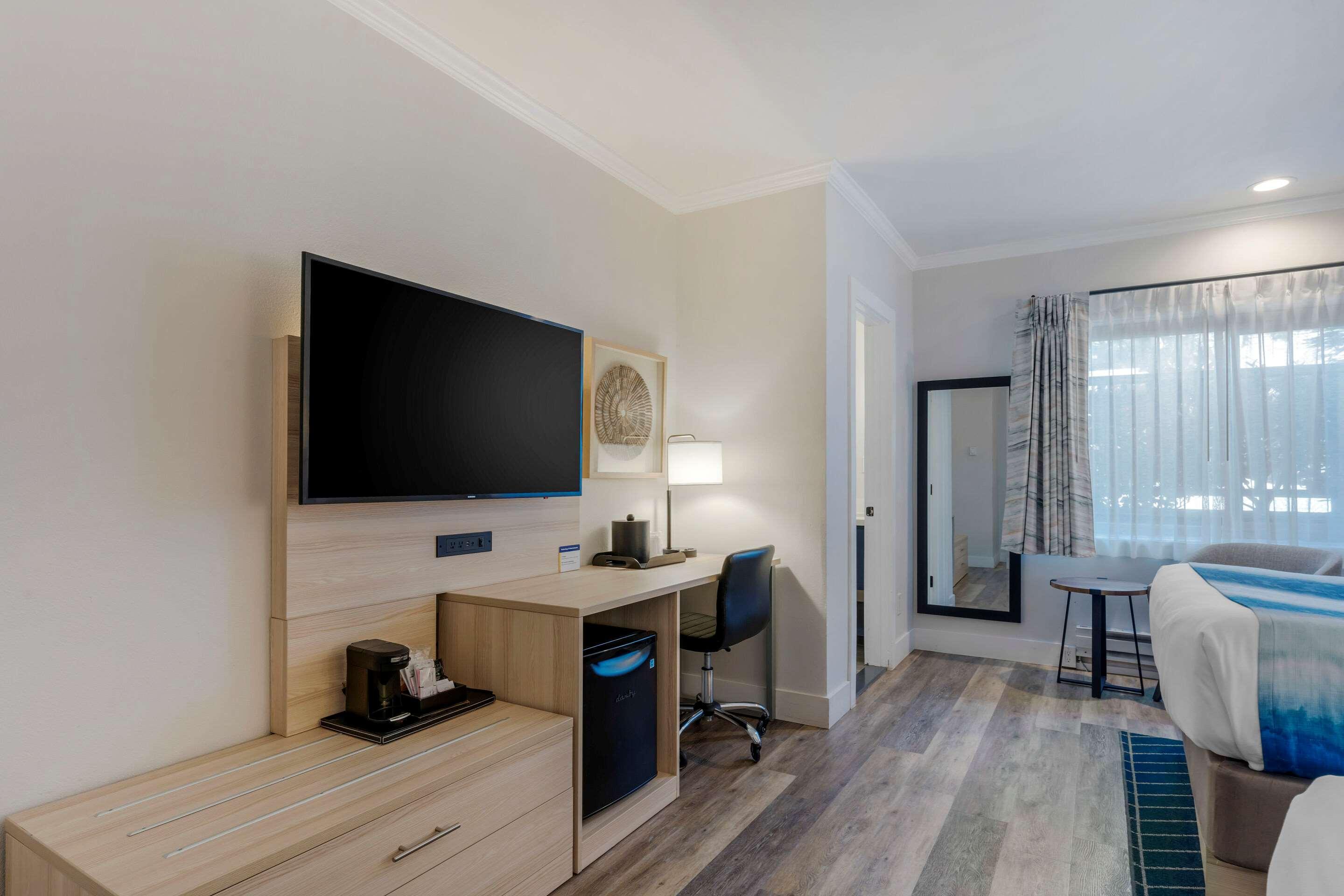 Double Two Queen Beds Non Smoking