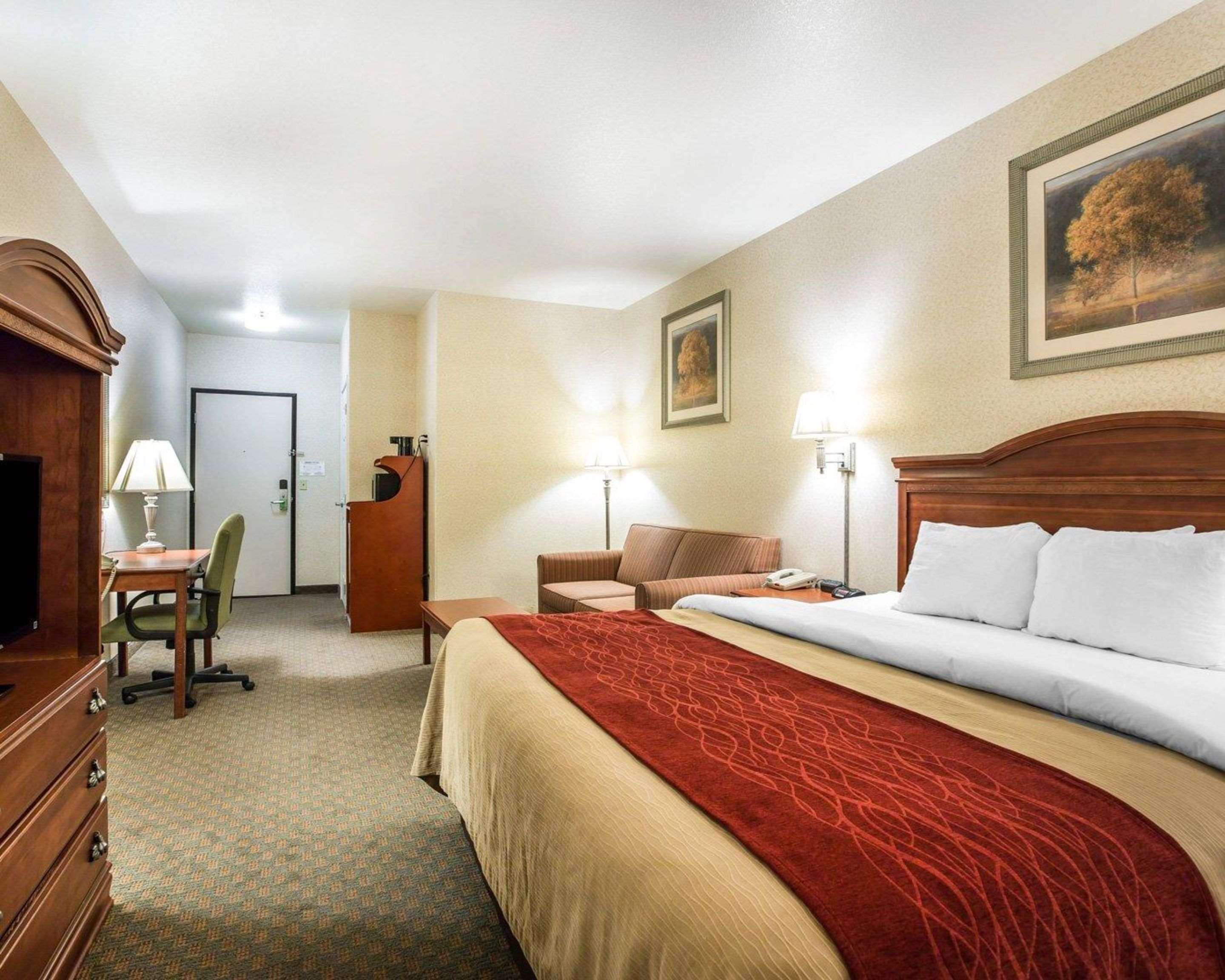 Double King Bed Non Smoking