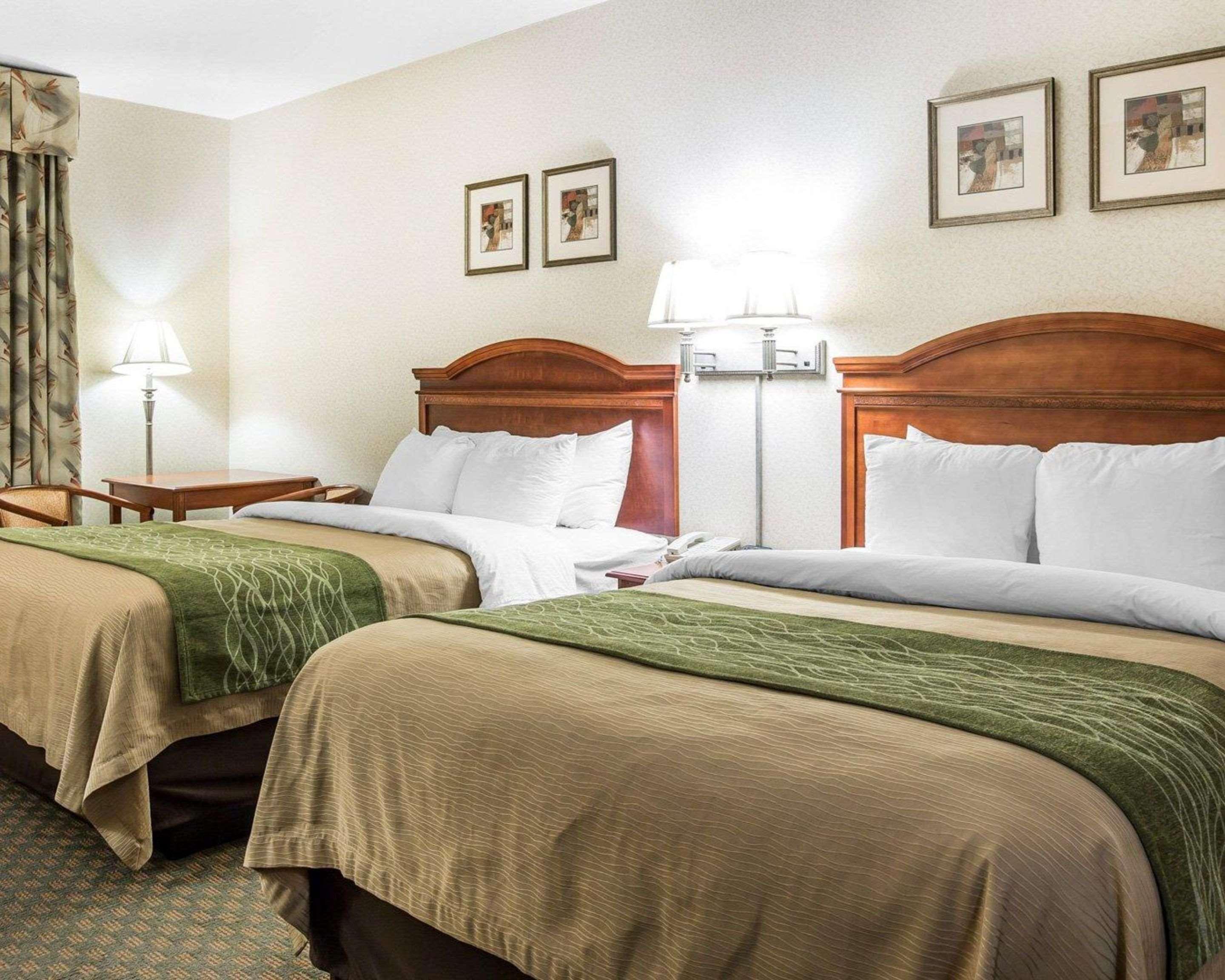 Double Two Queen Beds Non Smoking