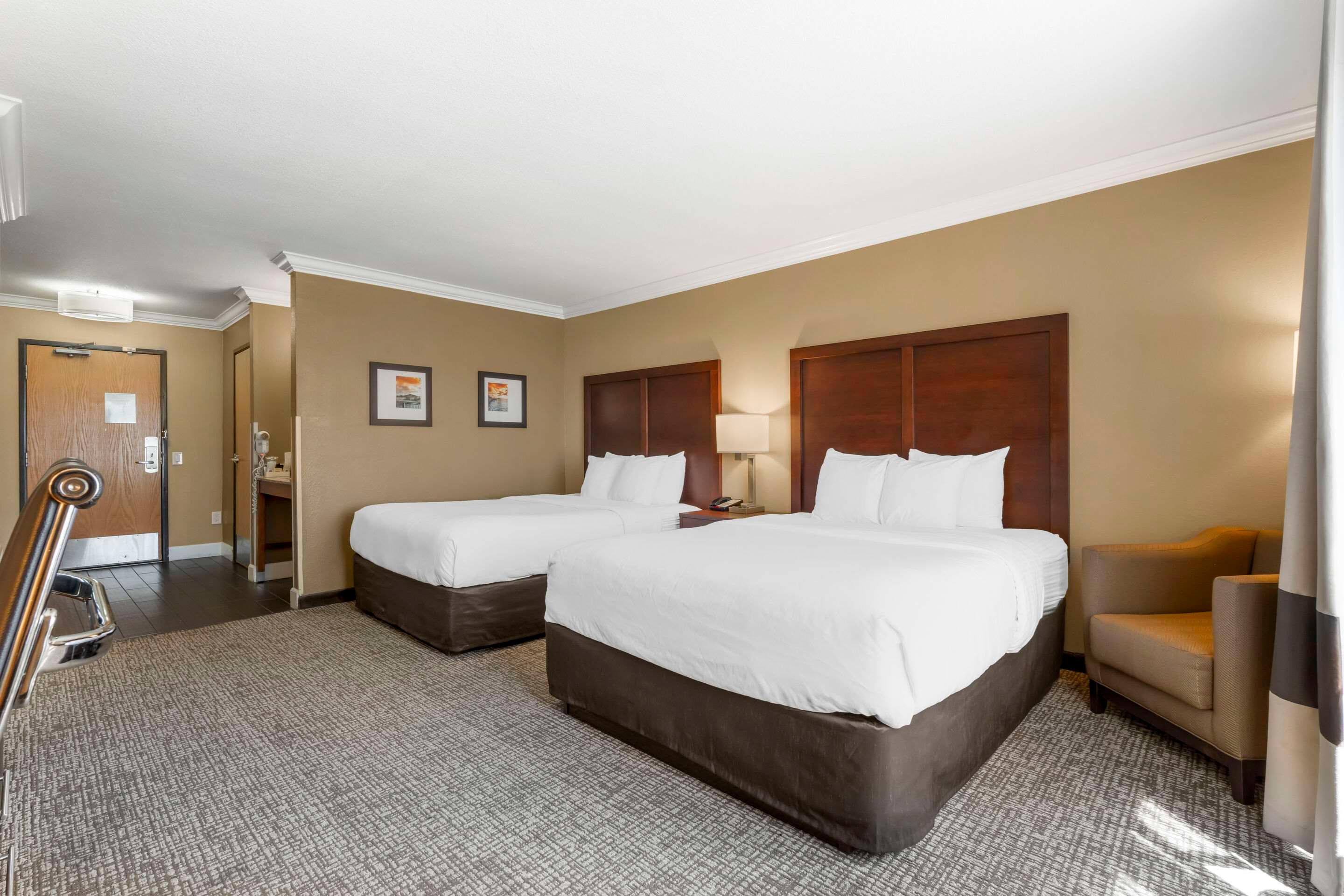 Double Two Queen Beds