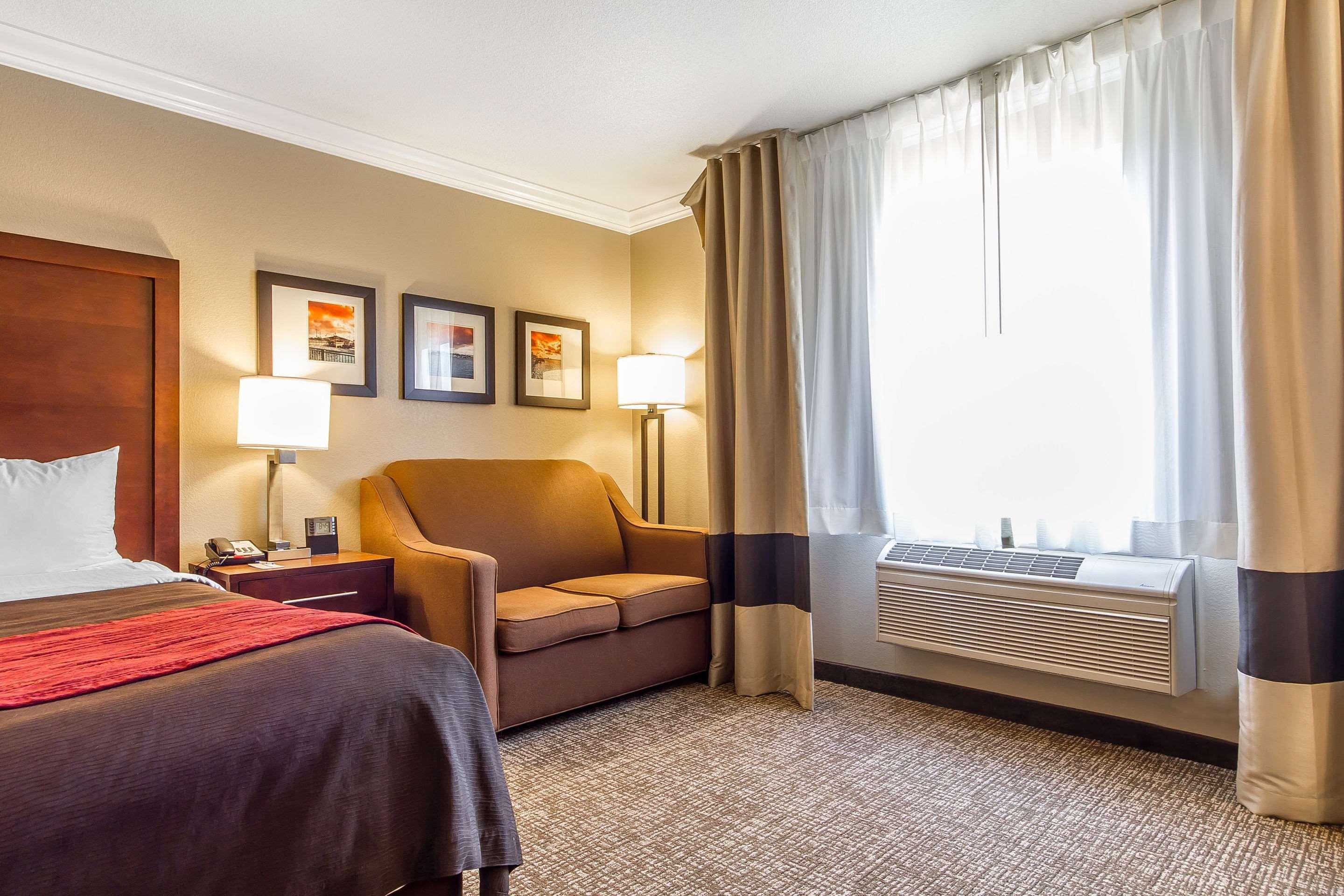 Double King Bed Non Smoking