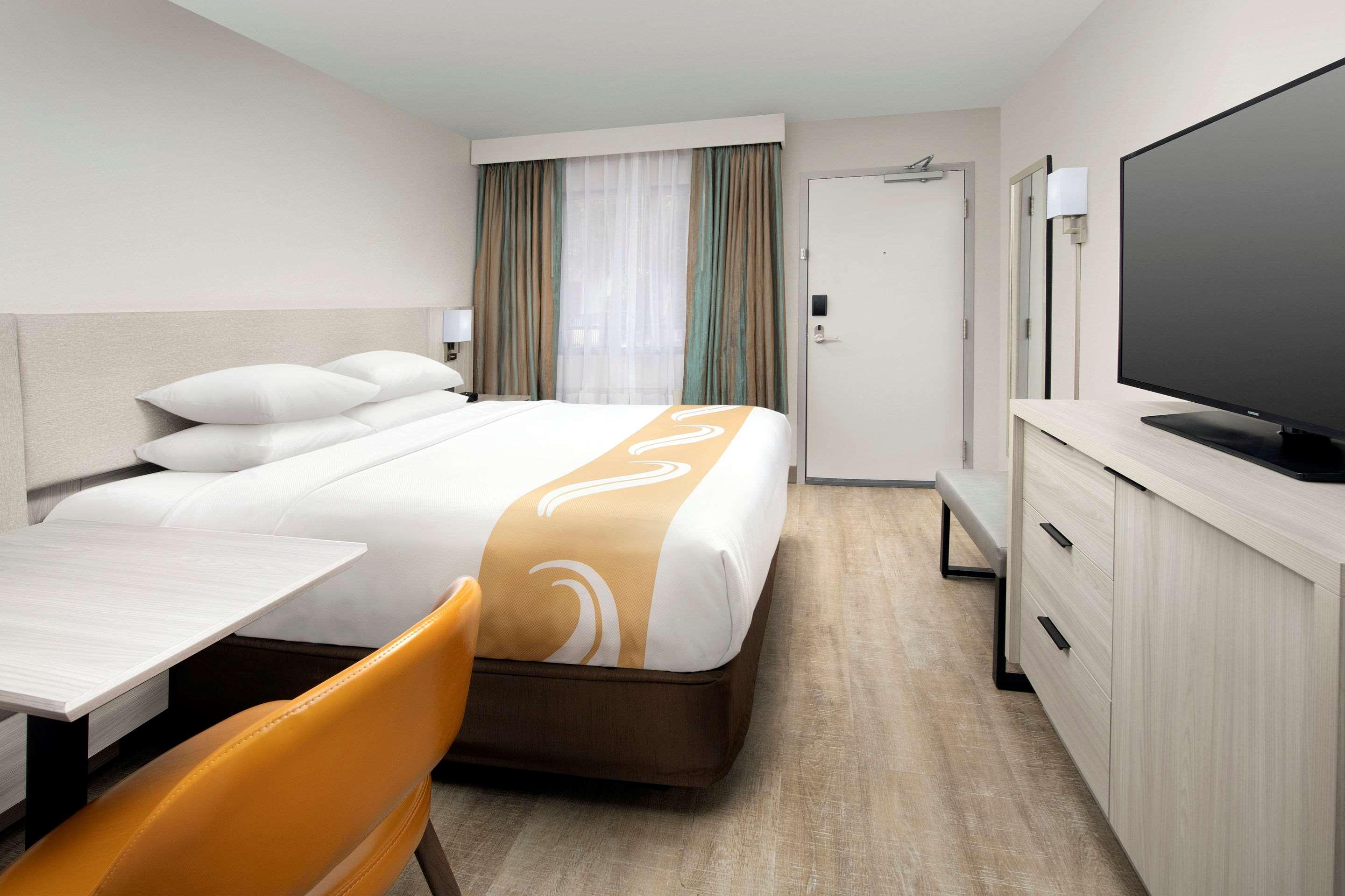 Double King Bed Non Smoking