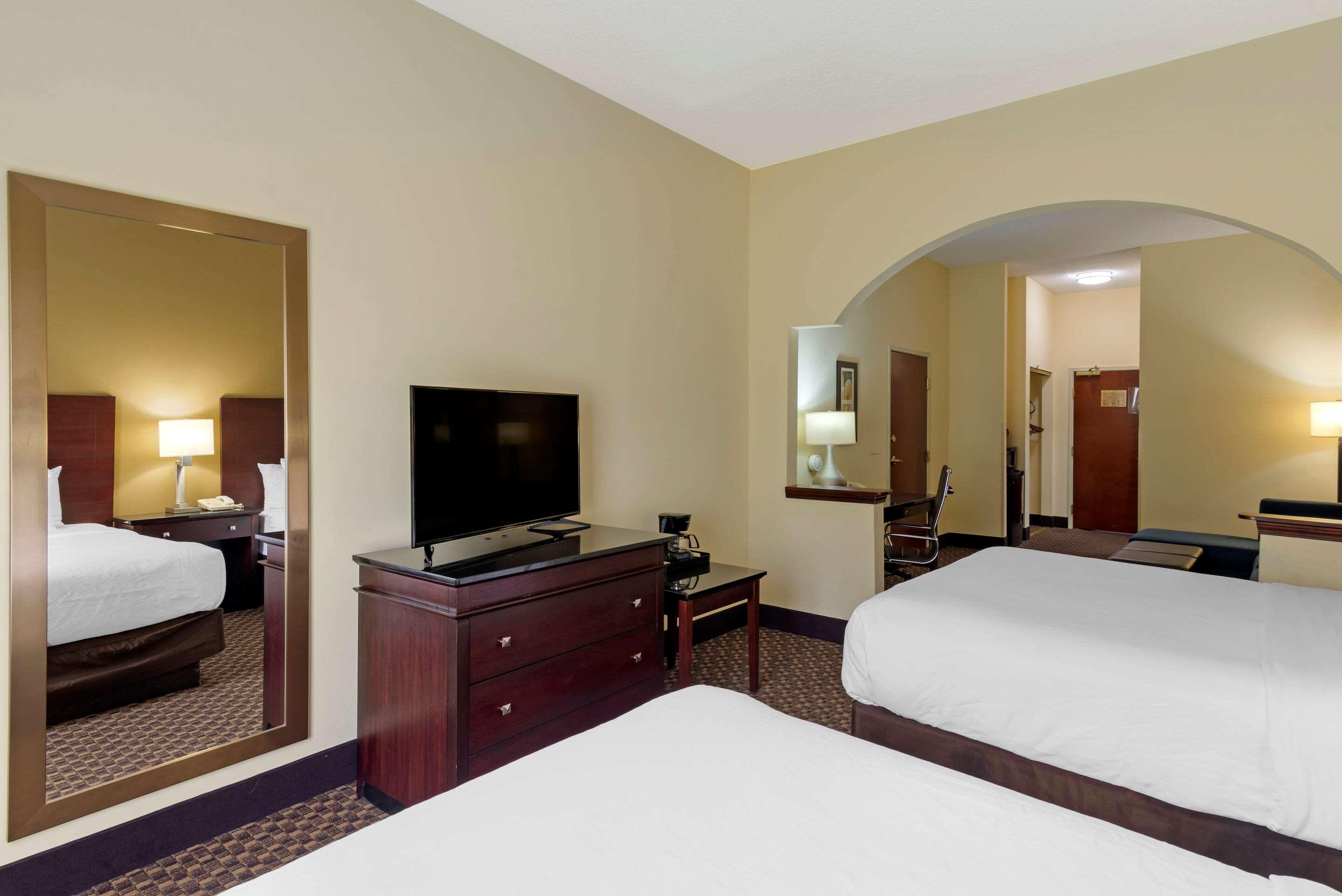Suite Two Beds