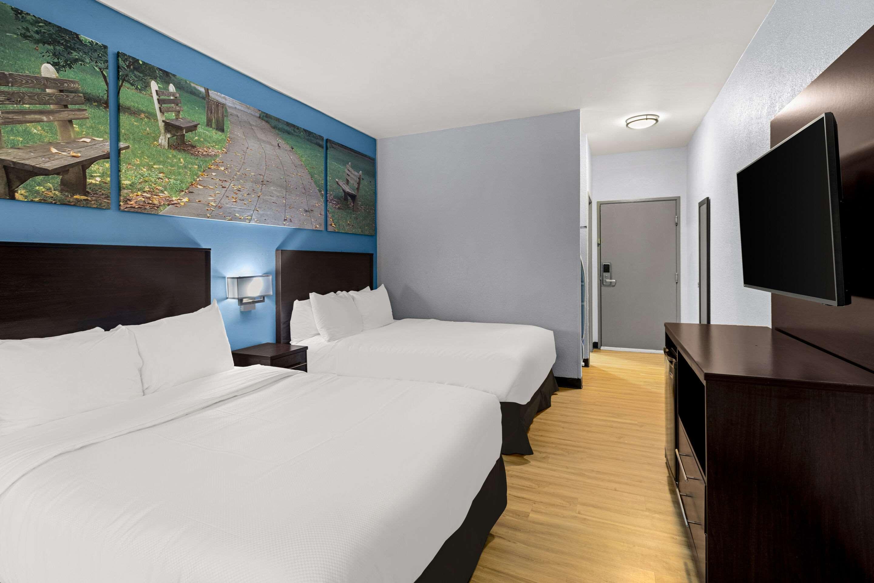 Suite Two Queen Beds Non Smoking