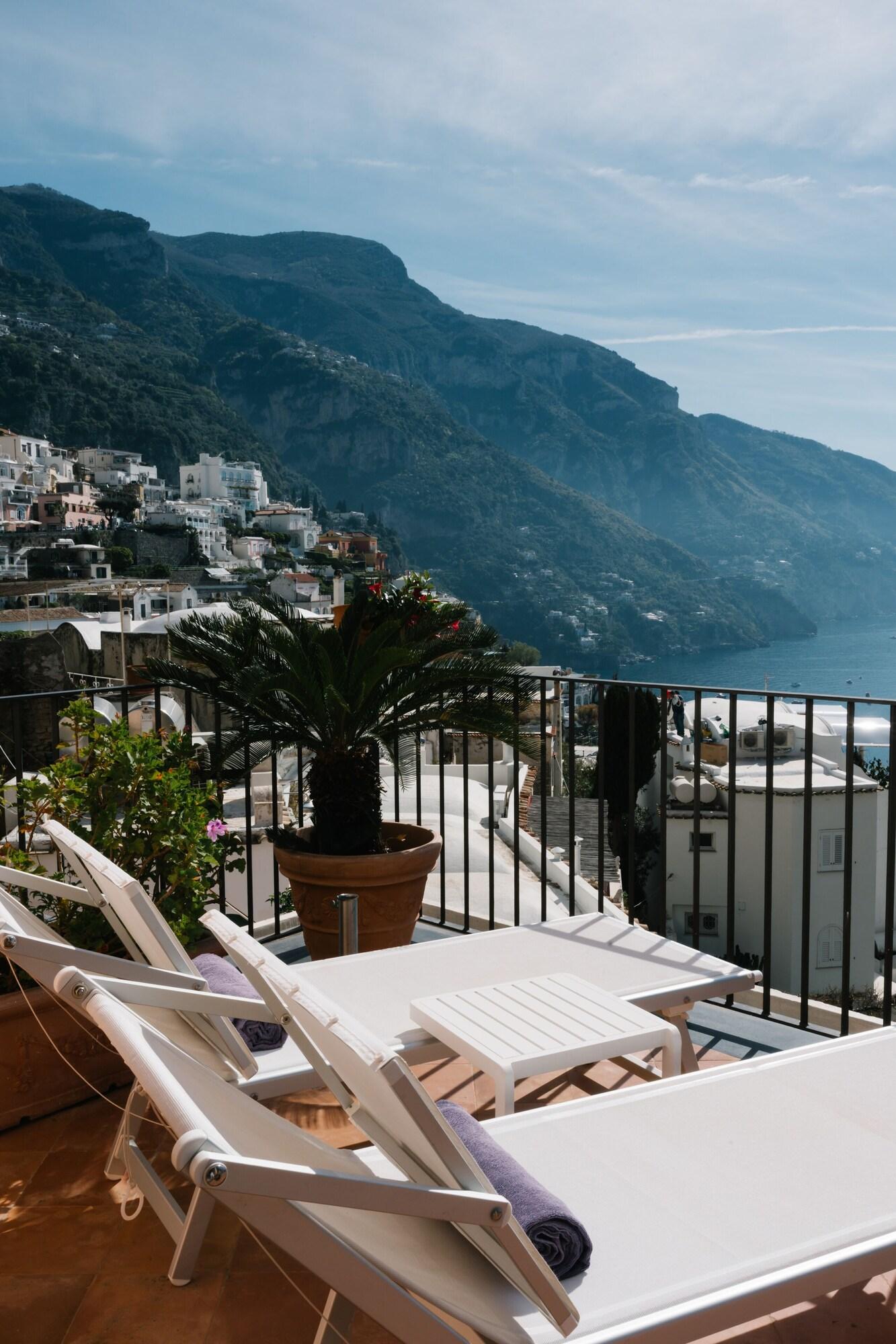 Double or Twin Deluxe King Bed