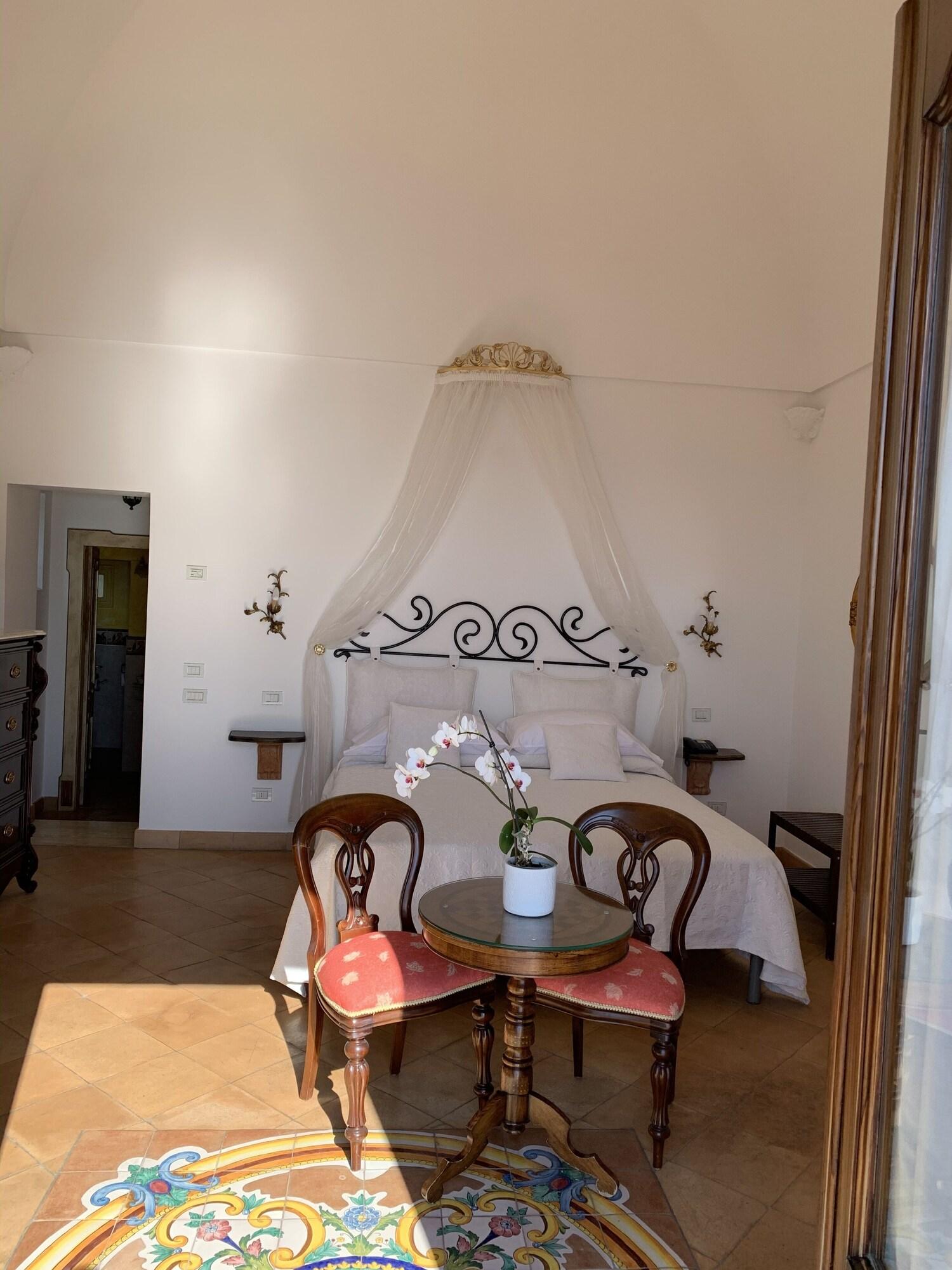 Double or Twin Deluxe King Bed