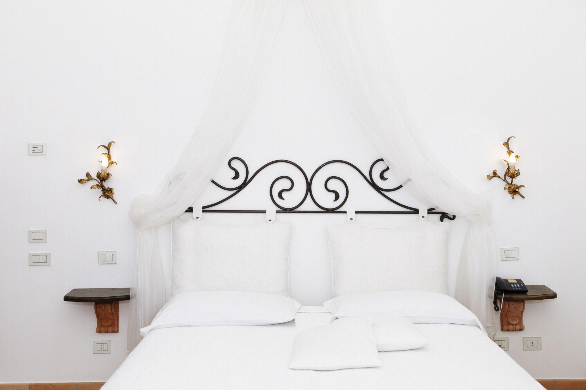 Double or Twin Deluxe King Bed