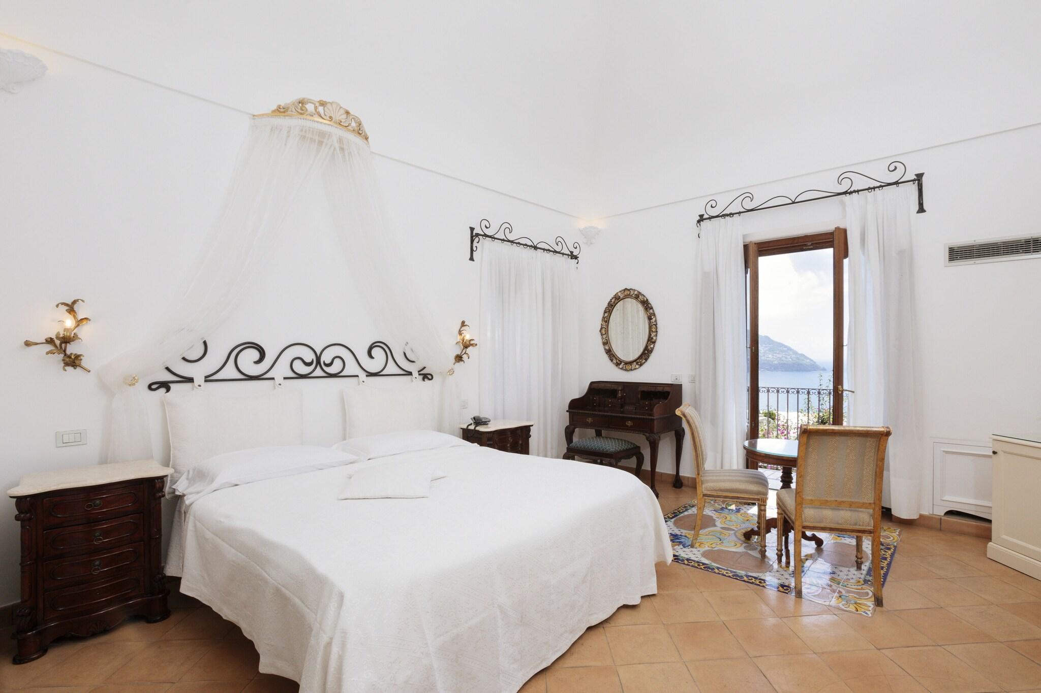 Double or Twin Deluxe King Bed