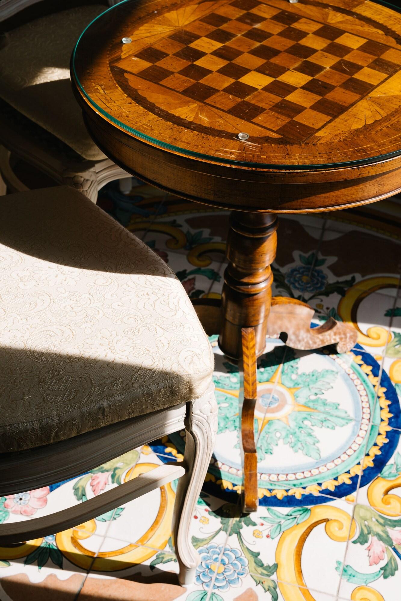 Double or Twin Deluxe King Bed