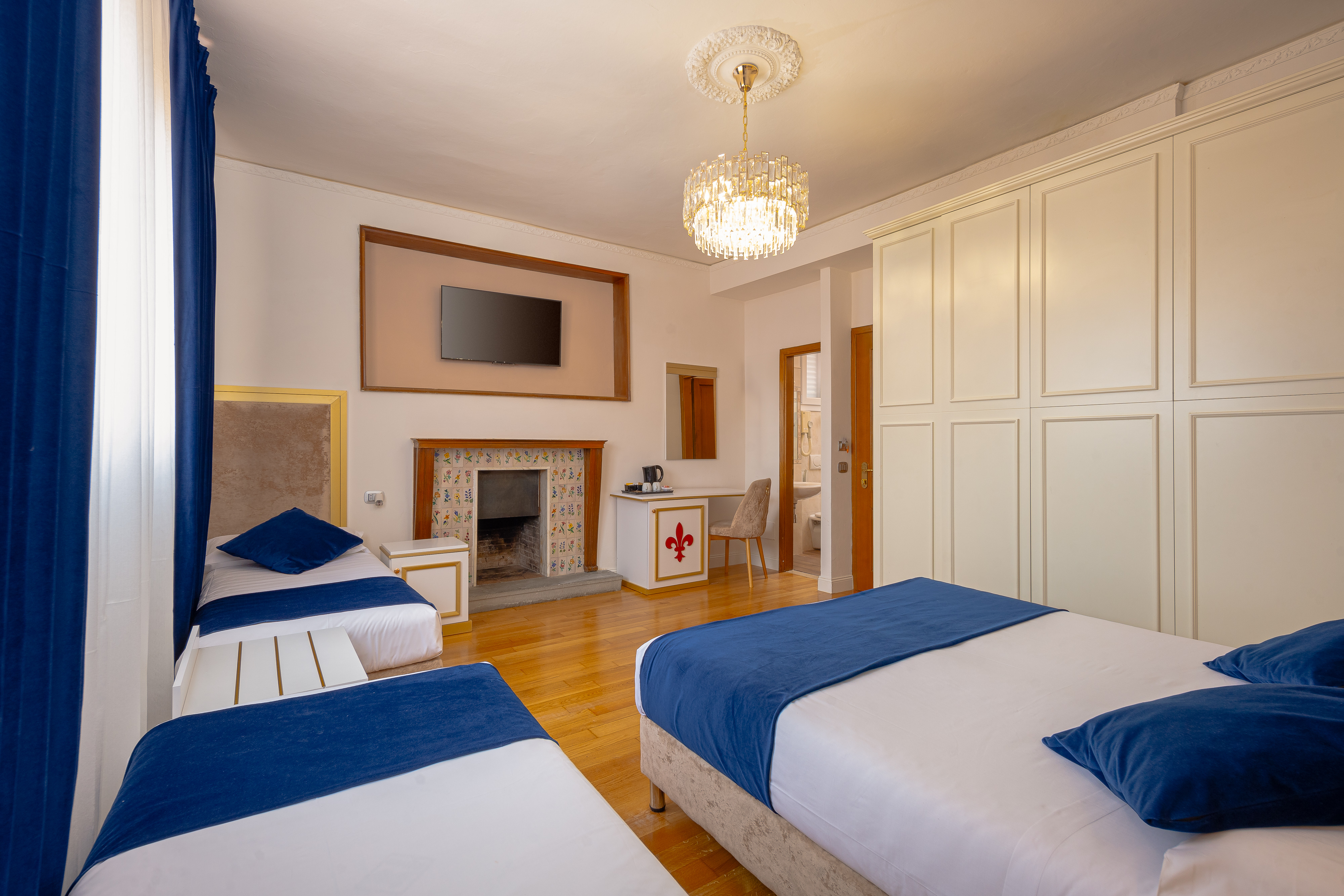 Quadruple One Bedroom One Bathroom