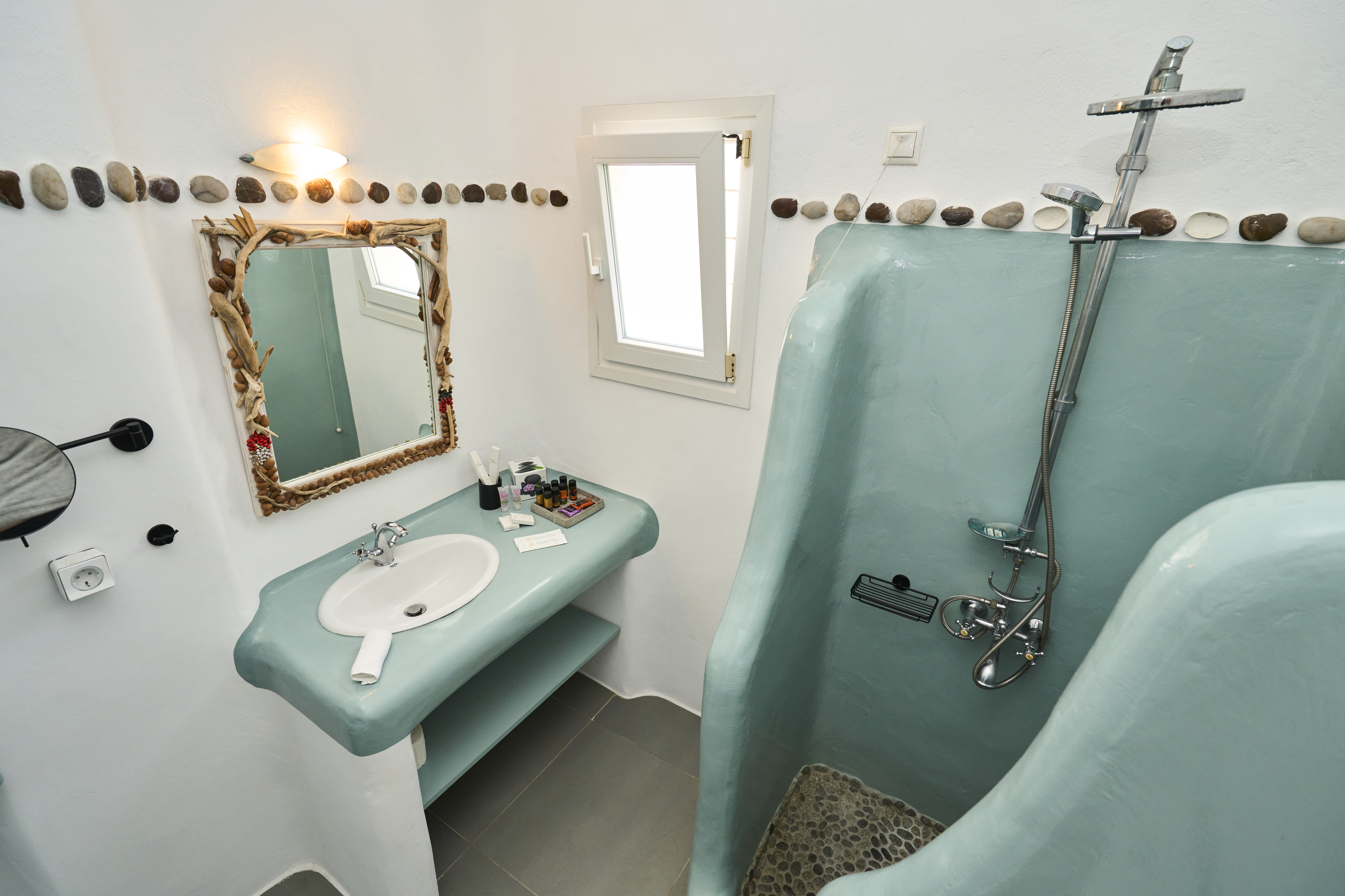 Double or Twin Superior Sea View