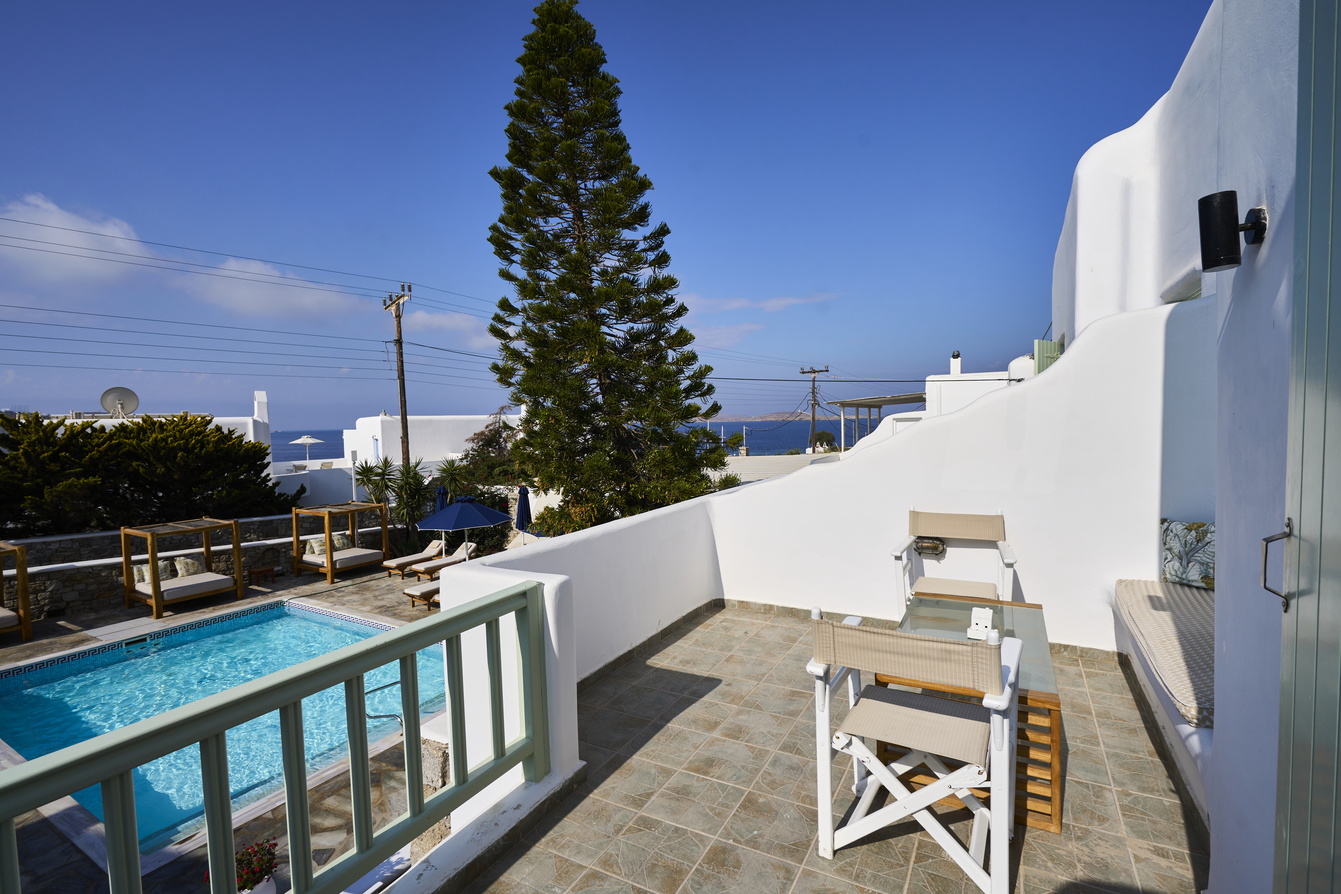 Double or Twin Superior Side Sea View