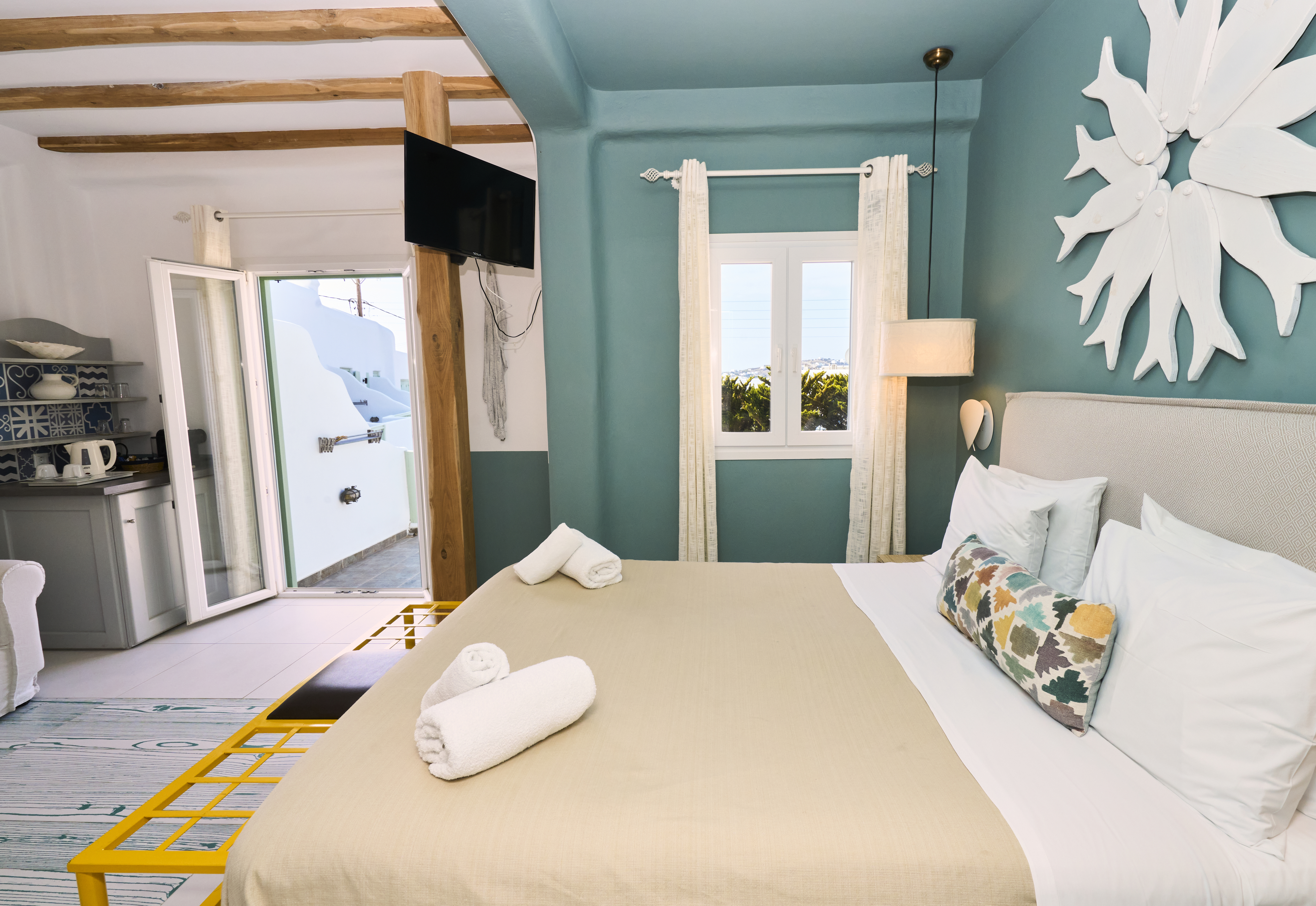 Double or Twin Superior Side Sea View