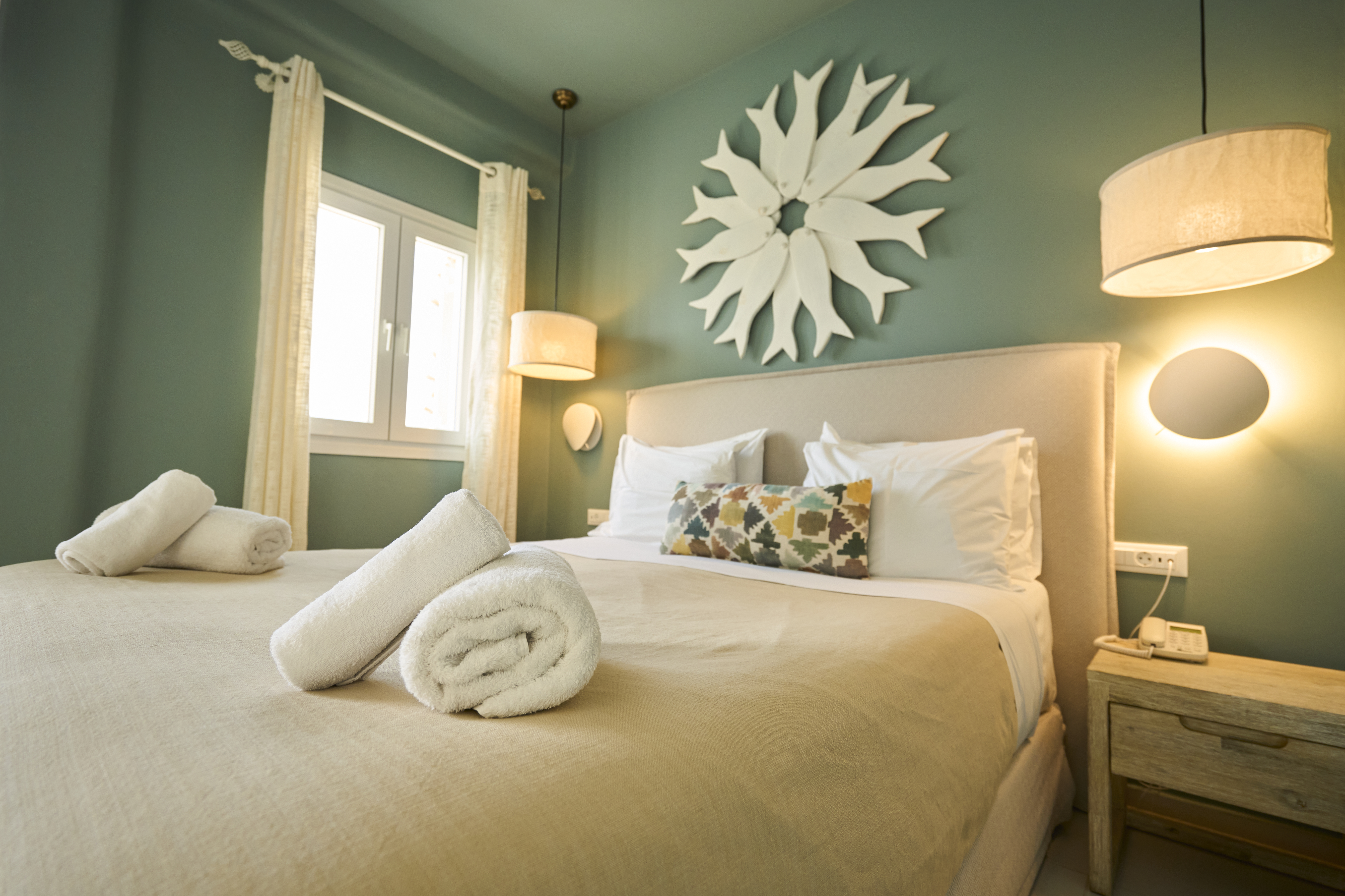 Double or Twin Superior Side Sea View