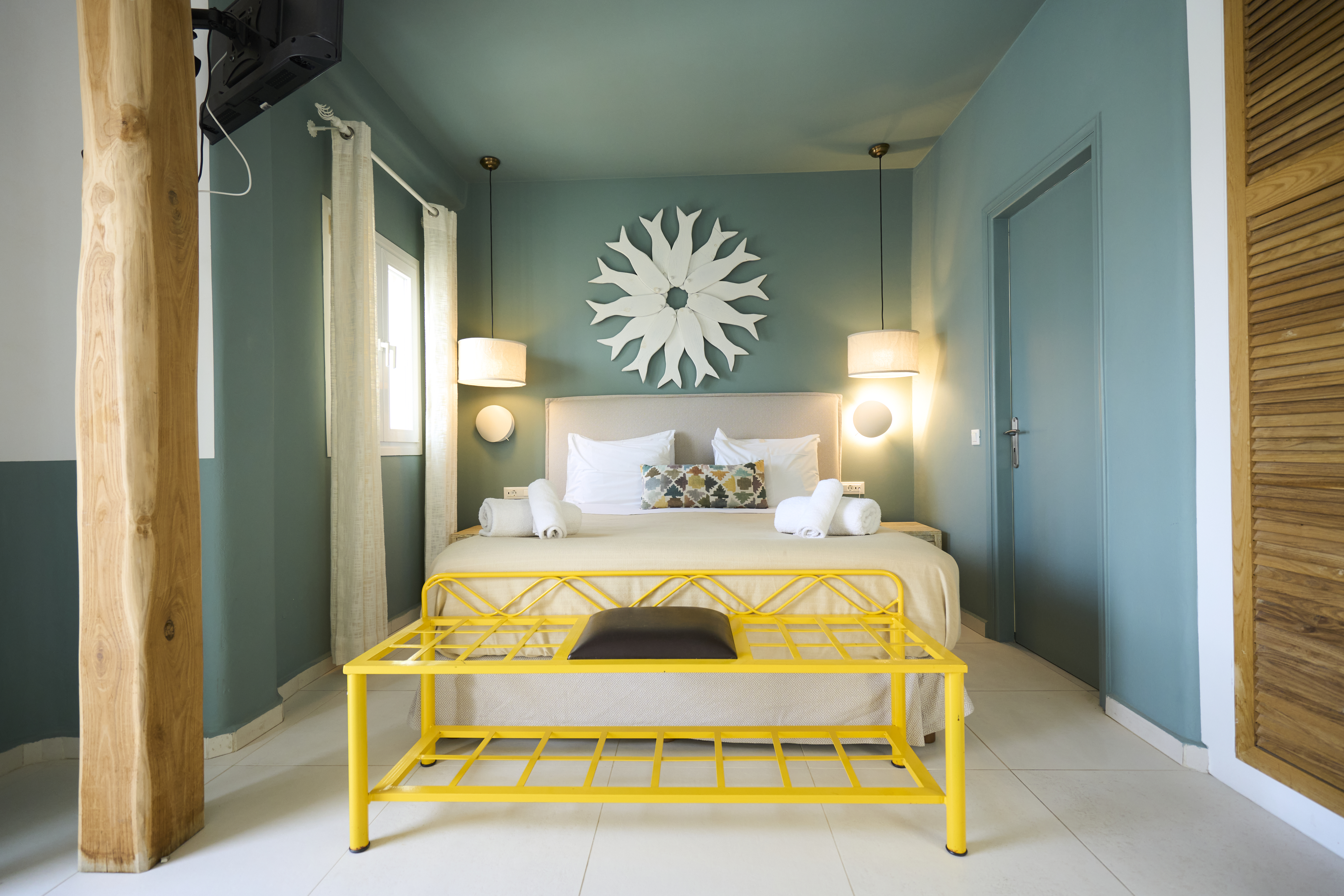 Double or Twin Superior Side Sea View