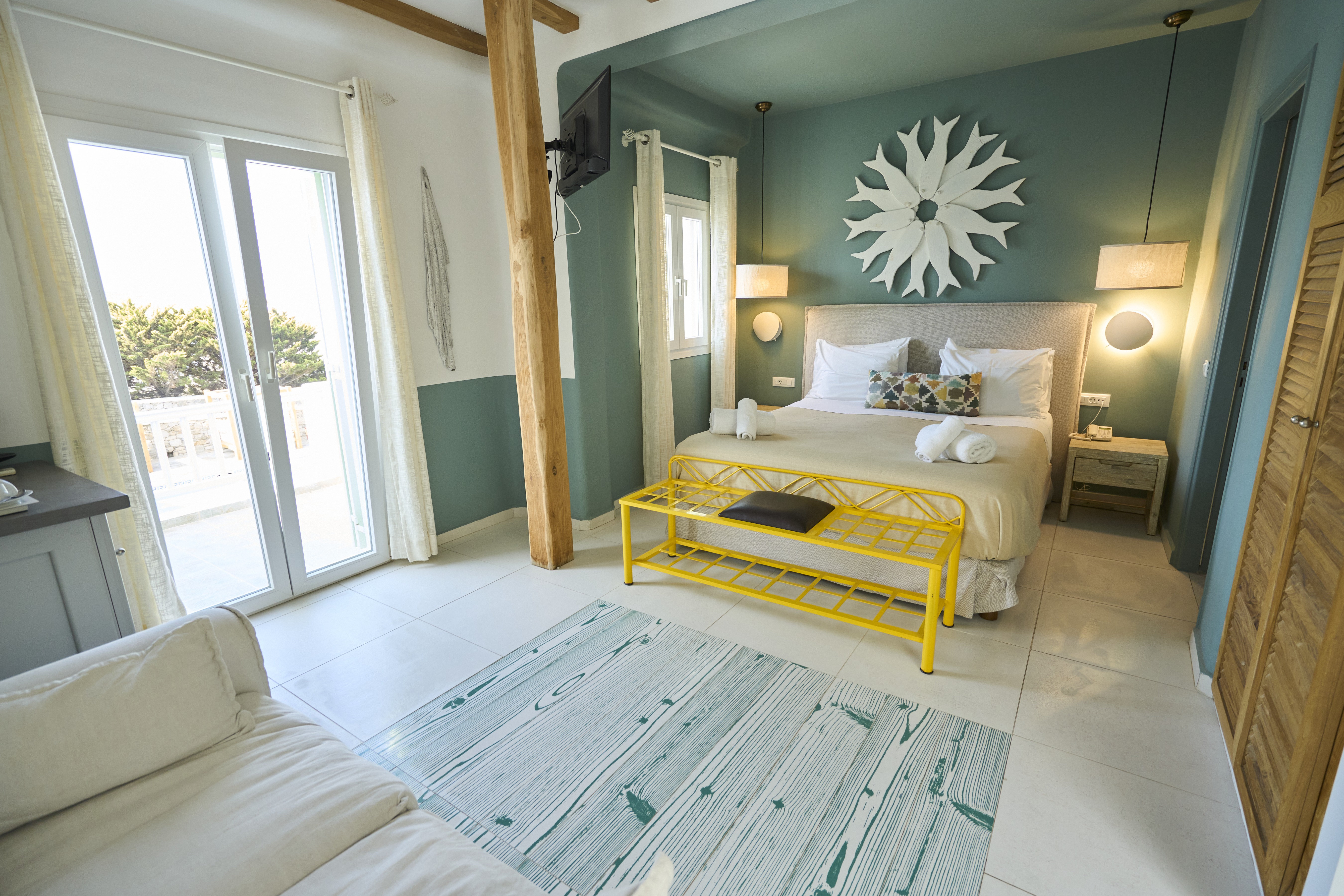 Double or Twin Superior Side Sea View