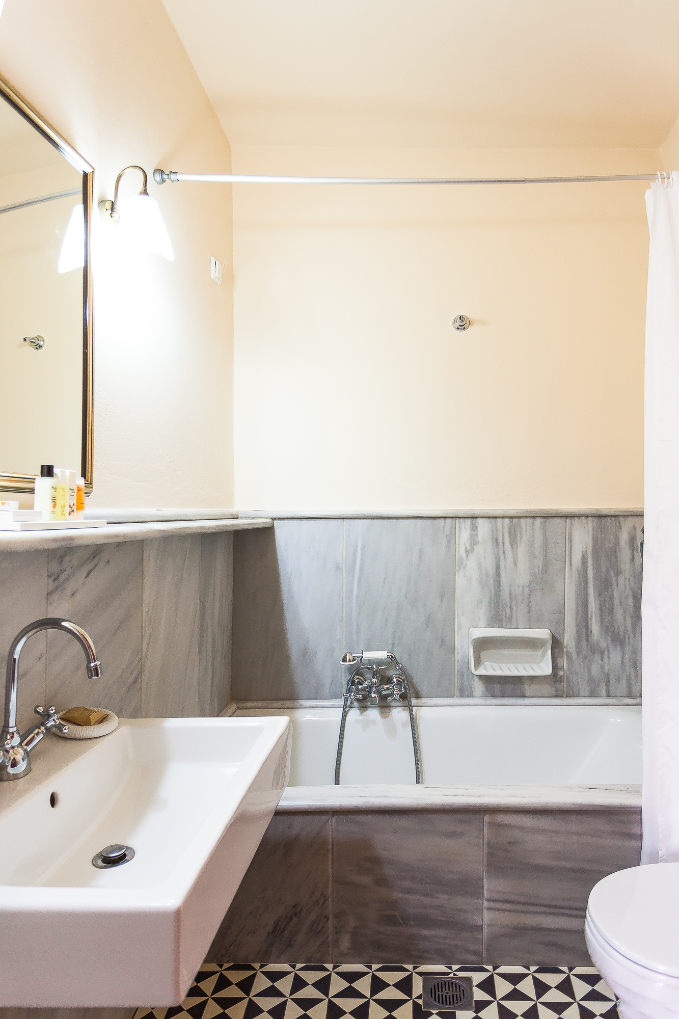 Apartment Capacity 2