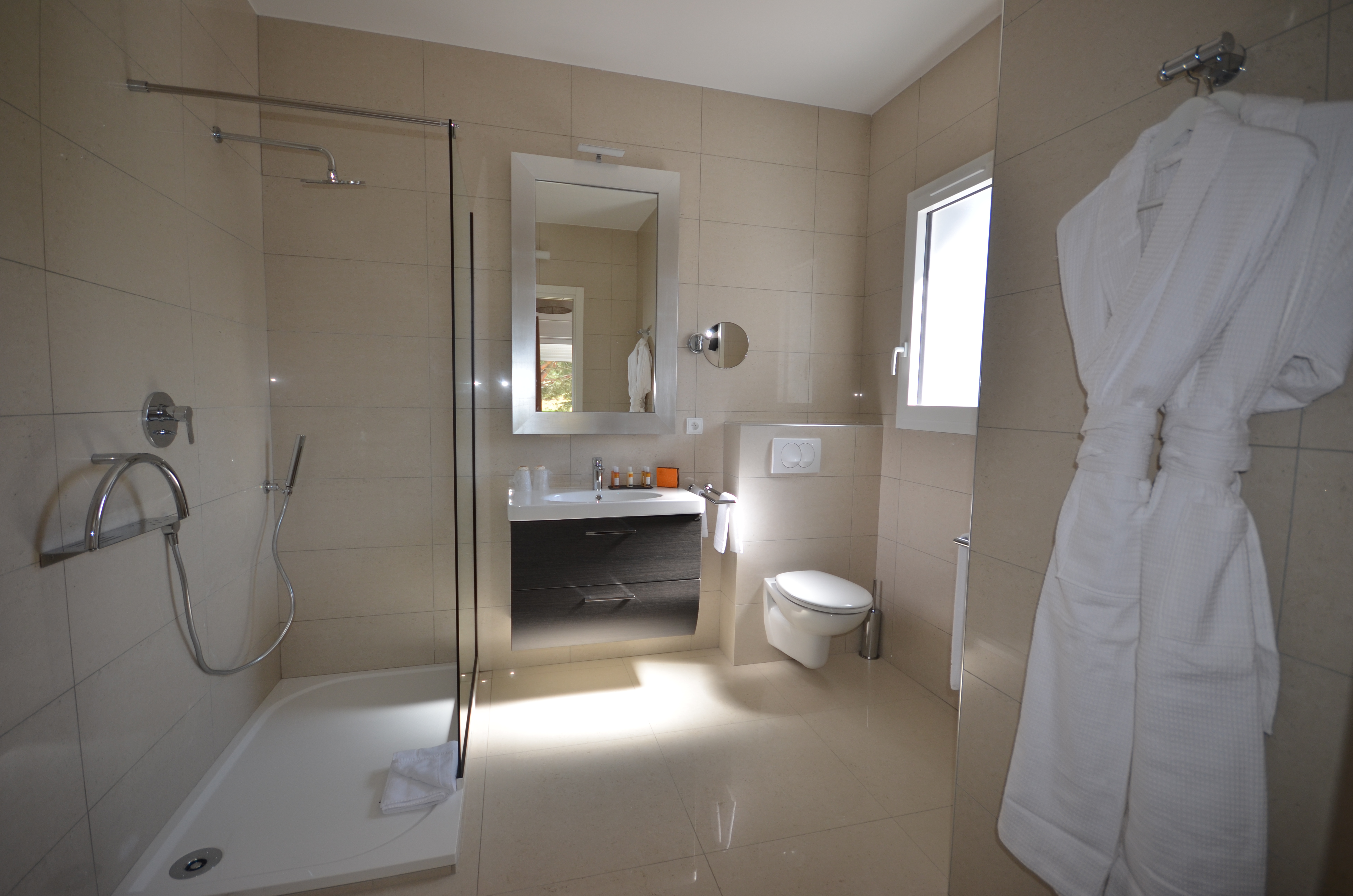 Villa Six Bedrooms with Private Pool