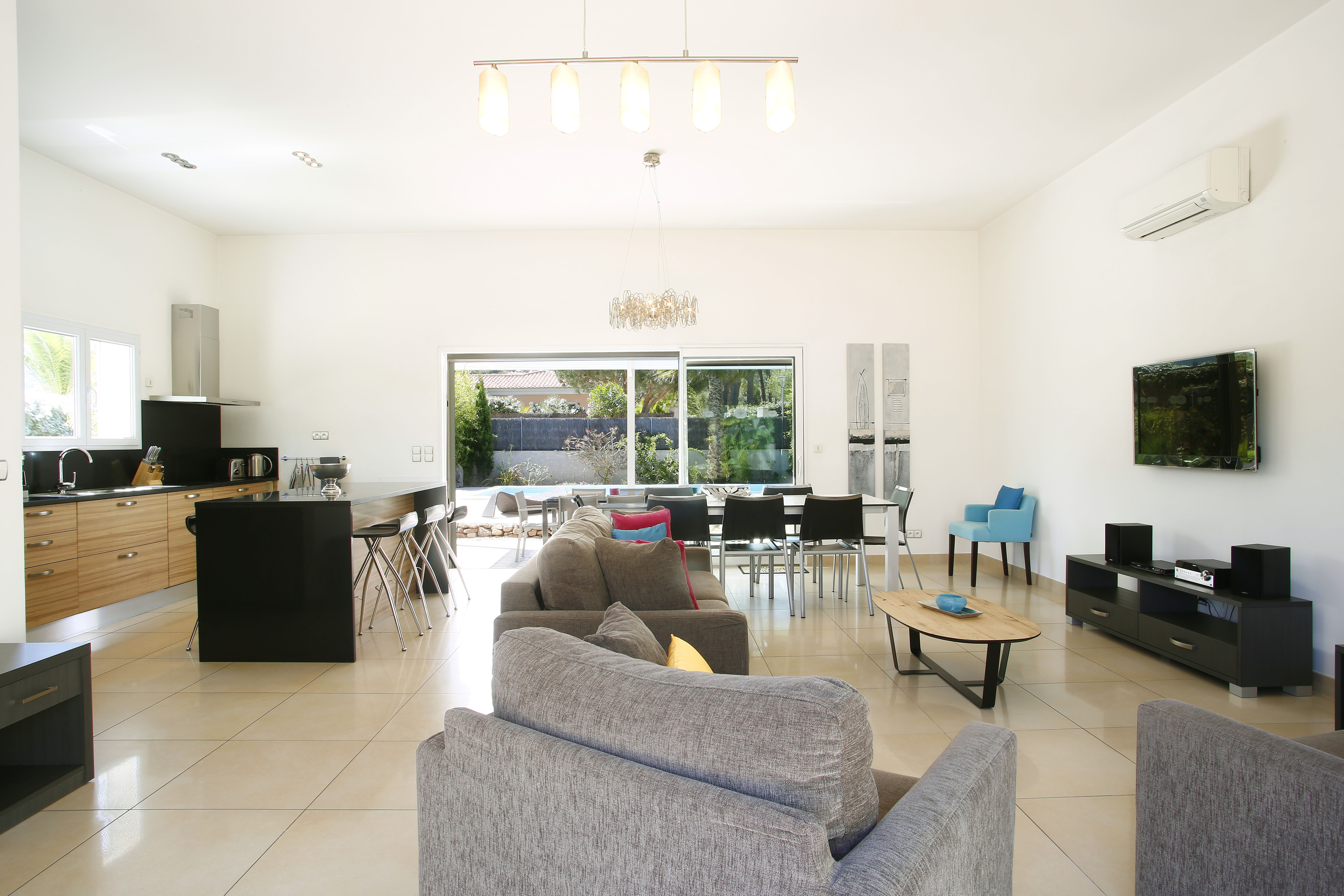 Villa Capacity 8 Three Bedrooms