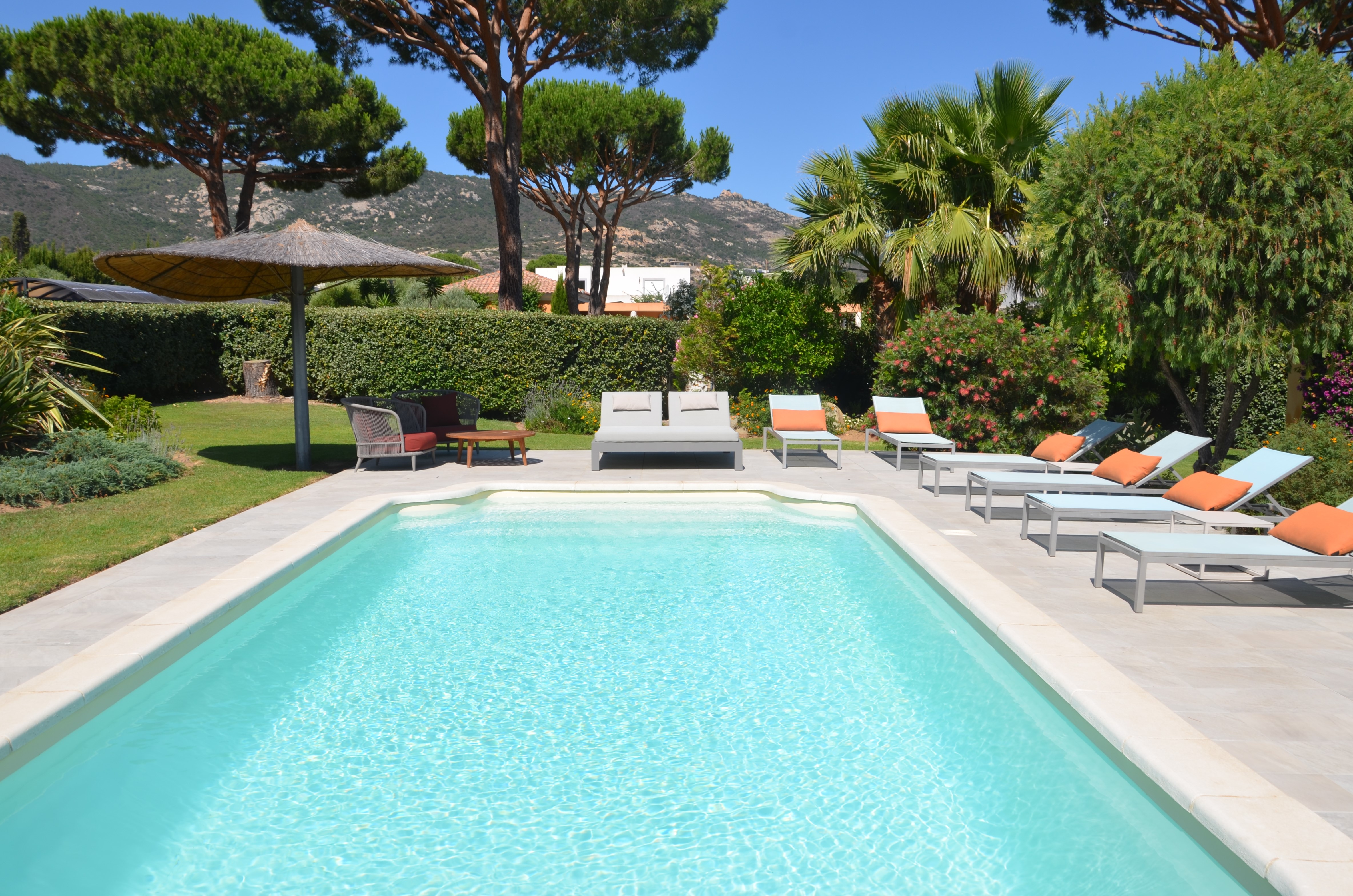 Villa Two Bedrooms with Air Conditioning