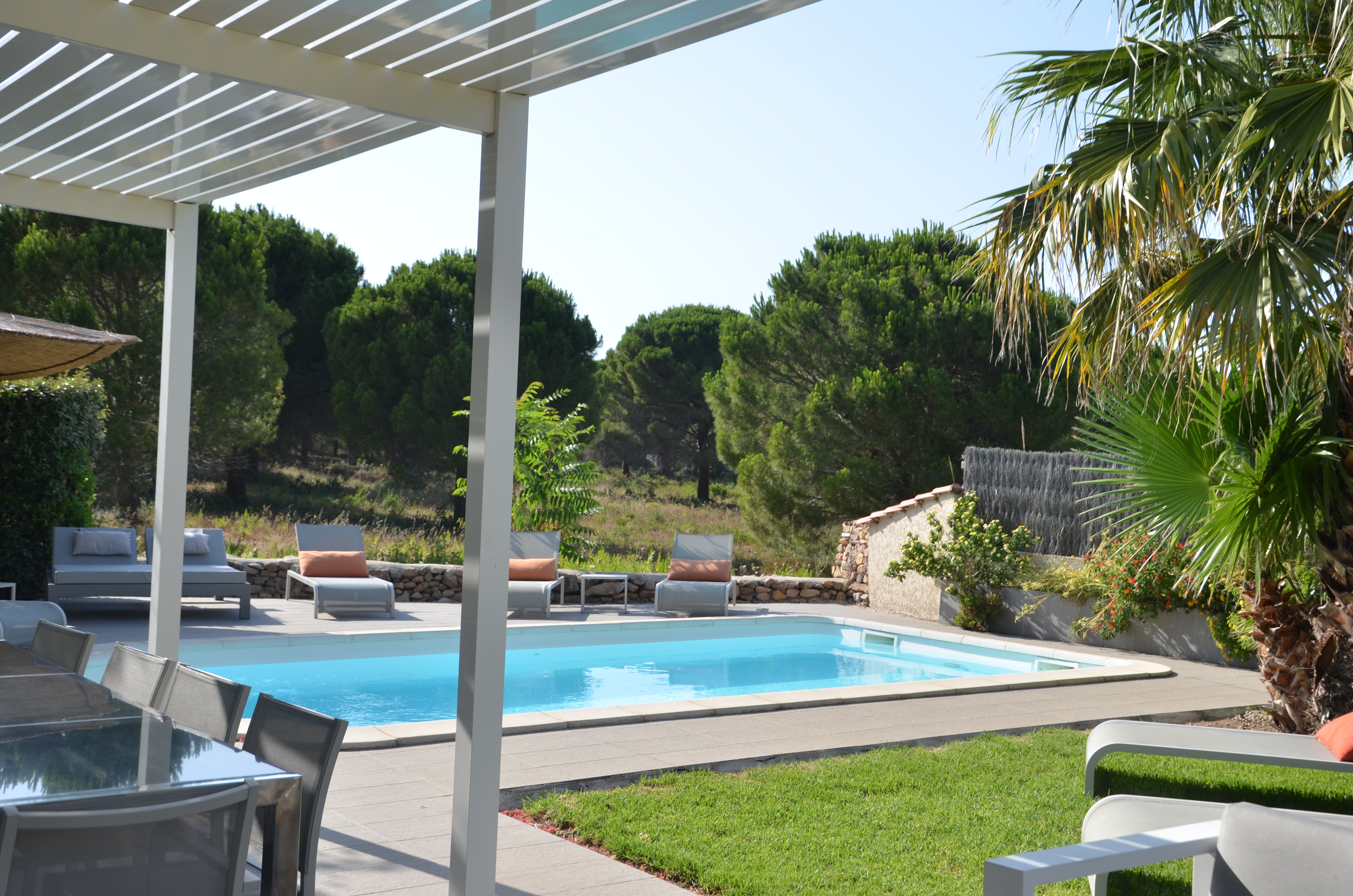 Villa Two Bedrooms Two Bathrooms