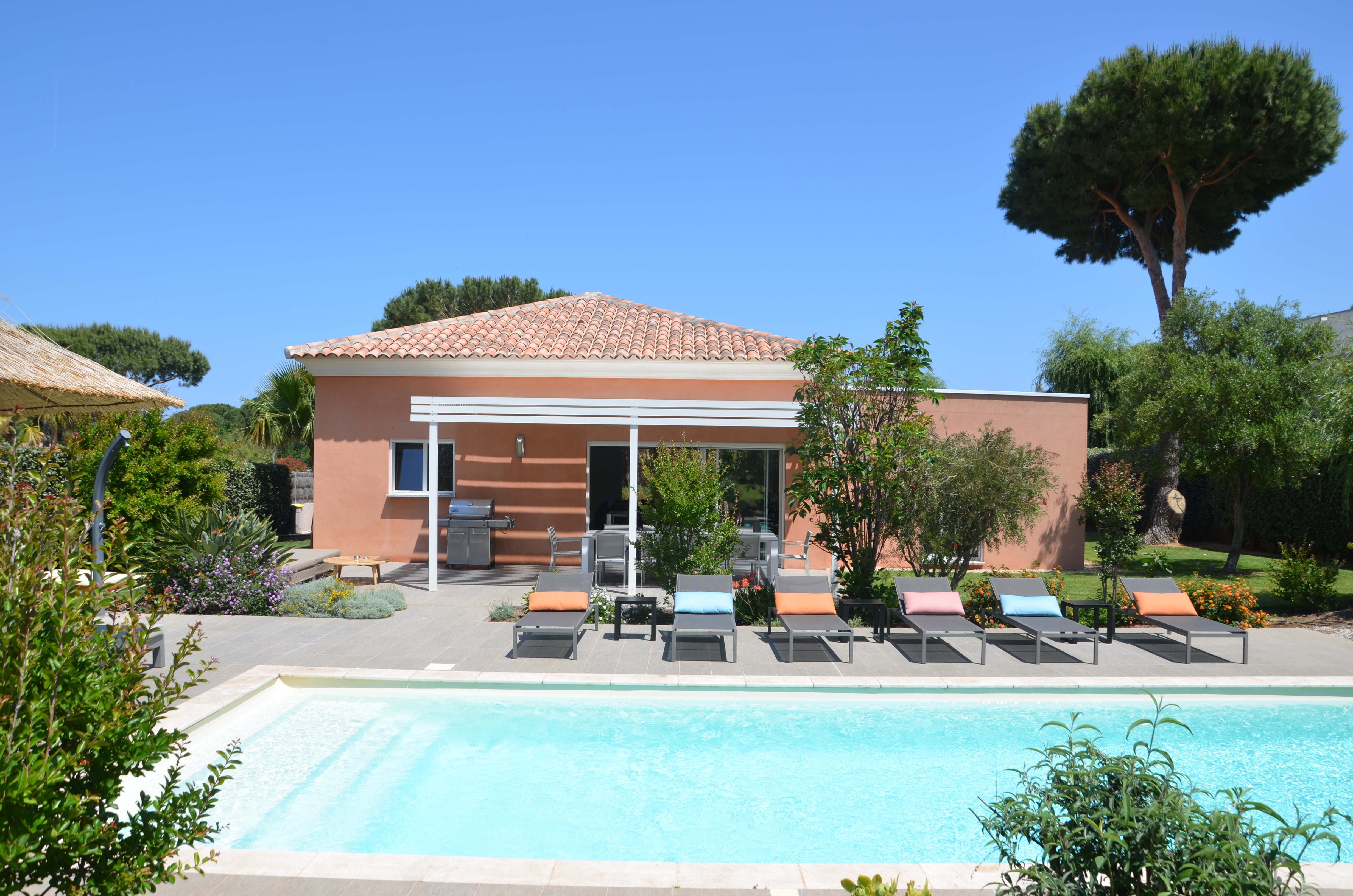 Villa Four Bedrooms with Private Pool