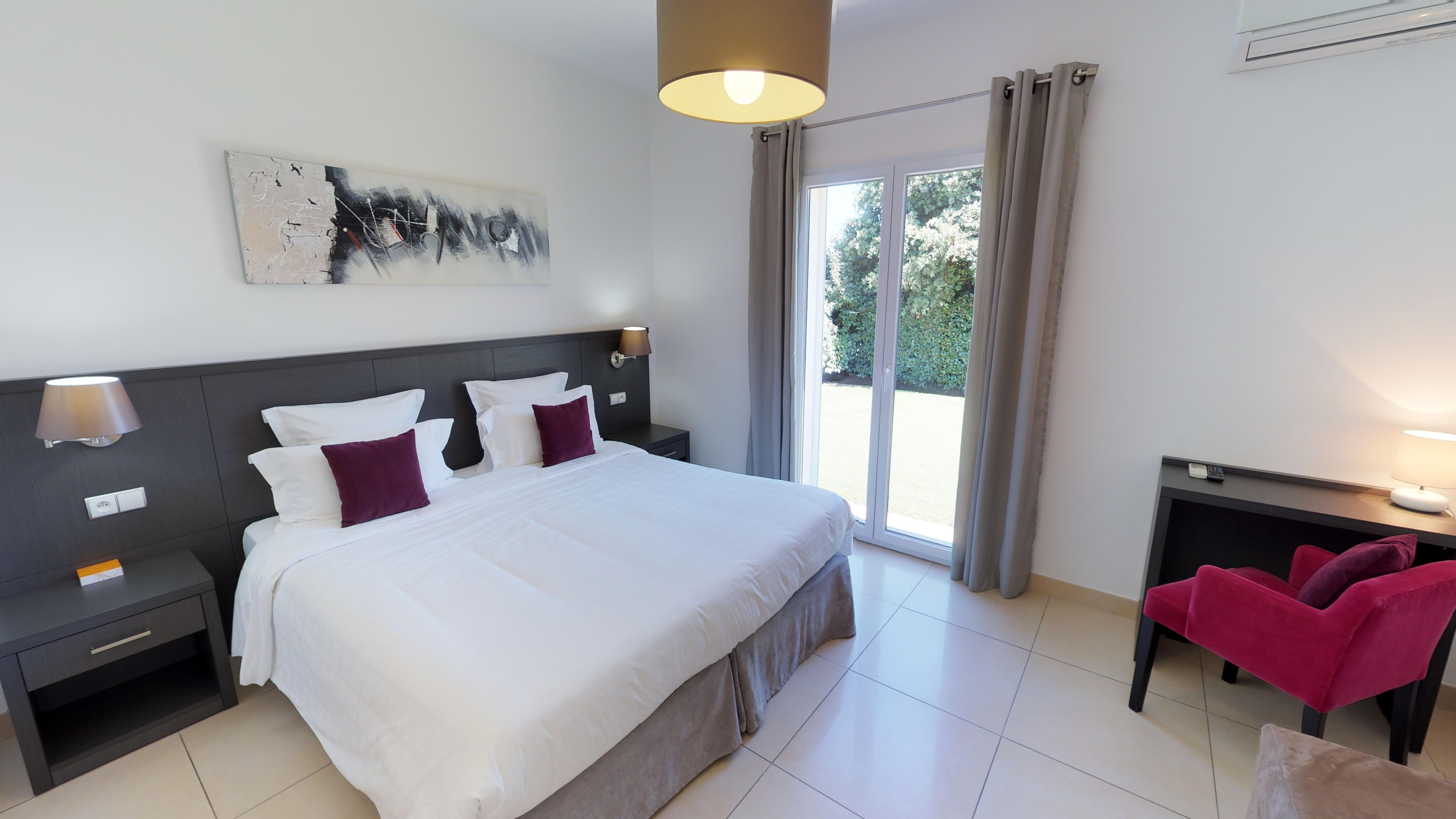 Villa One Bedroom with Air Conditioning