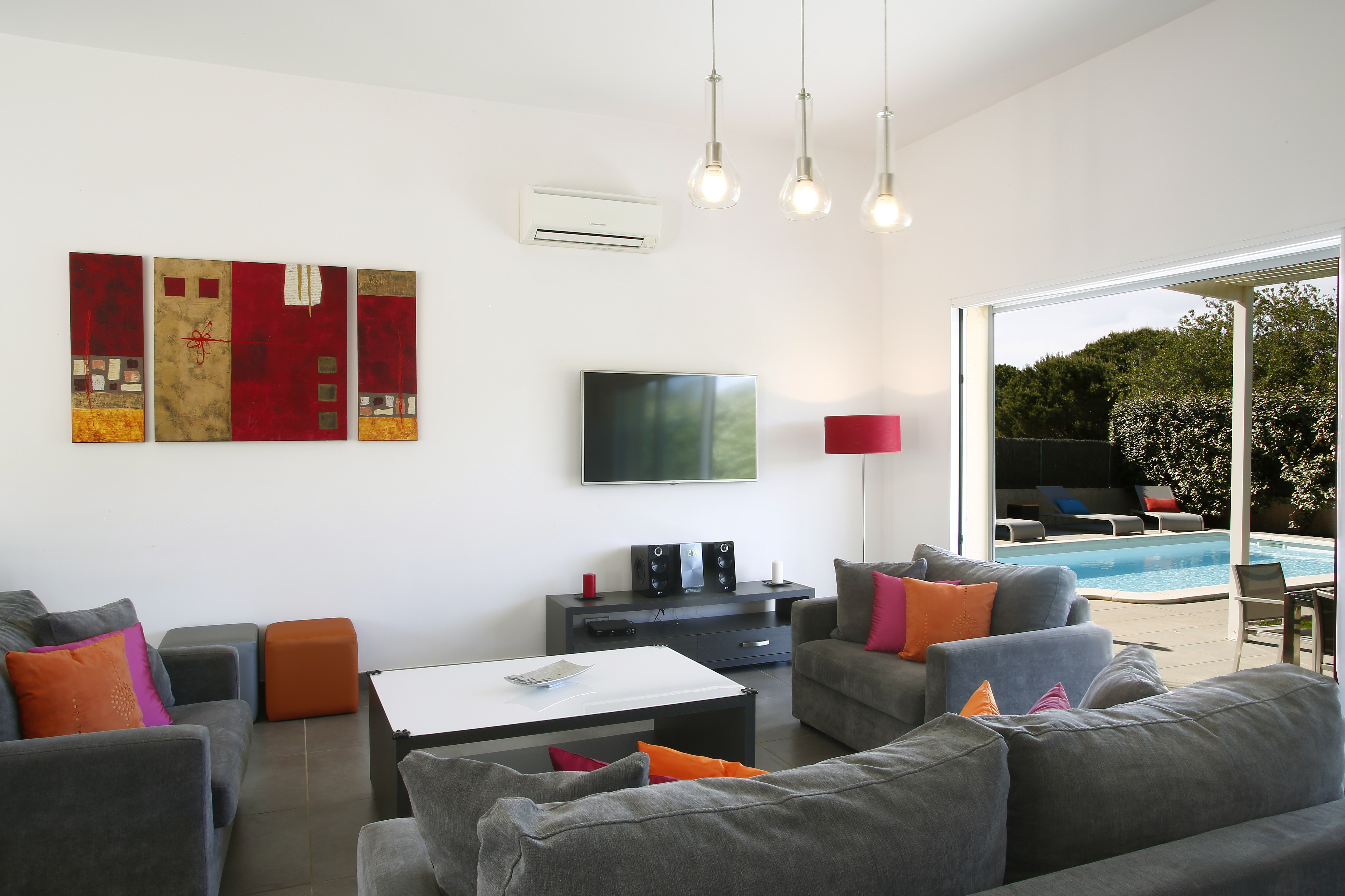 Villa Two Bedrooms with Air Conditioning