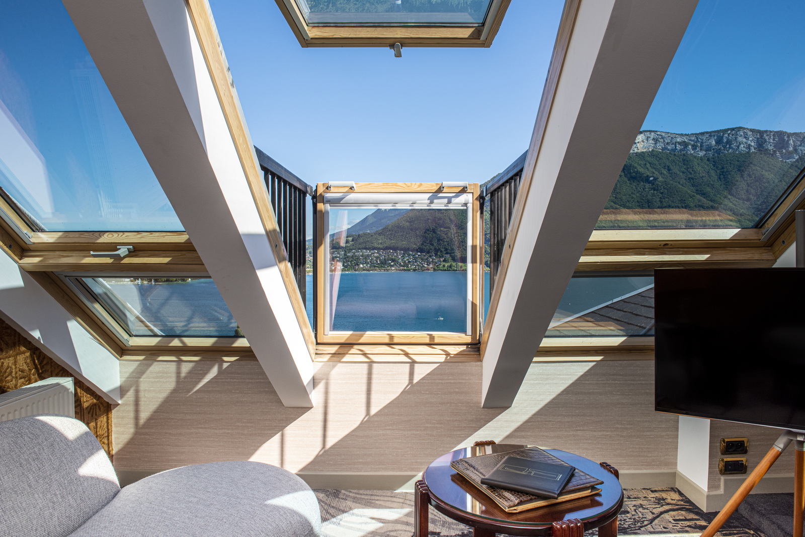 Double Deluxe Lake View