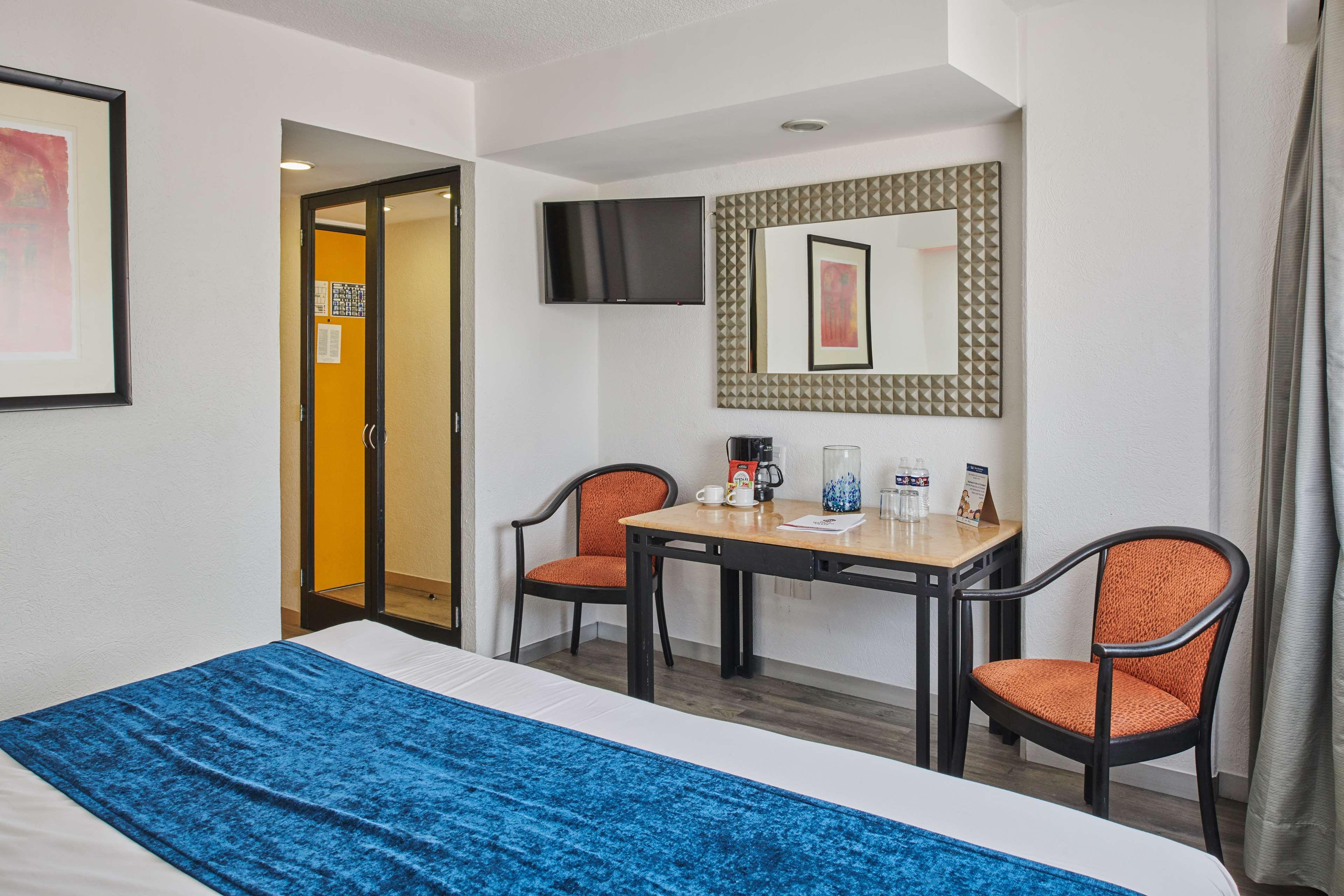 Double King Bed Non Smoking