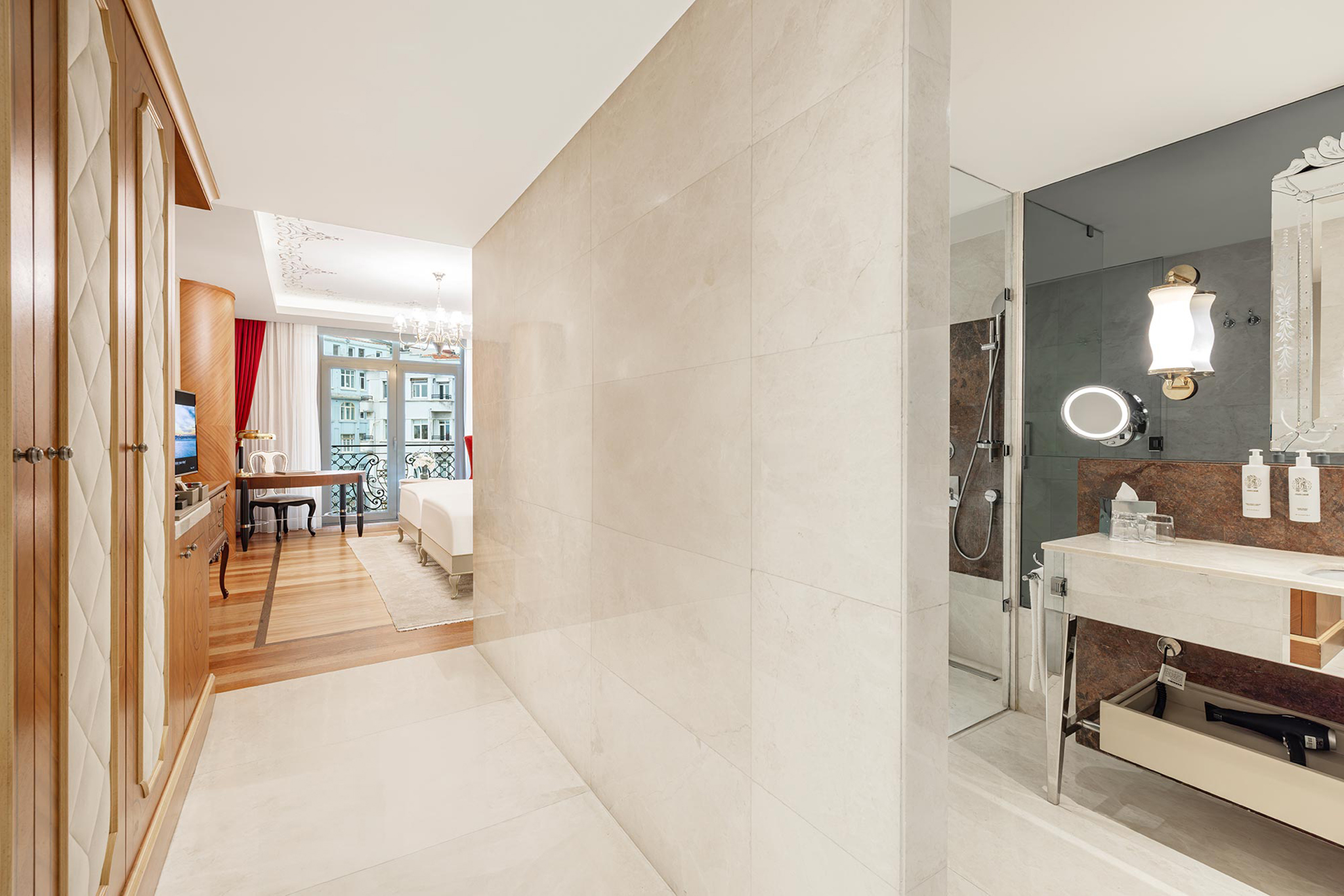 Single Executive City View