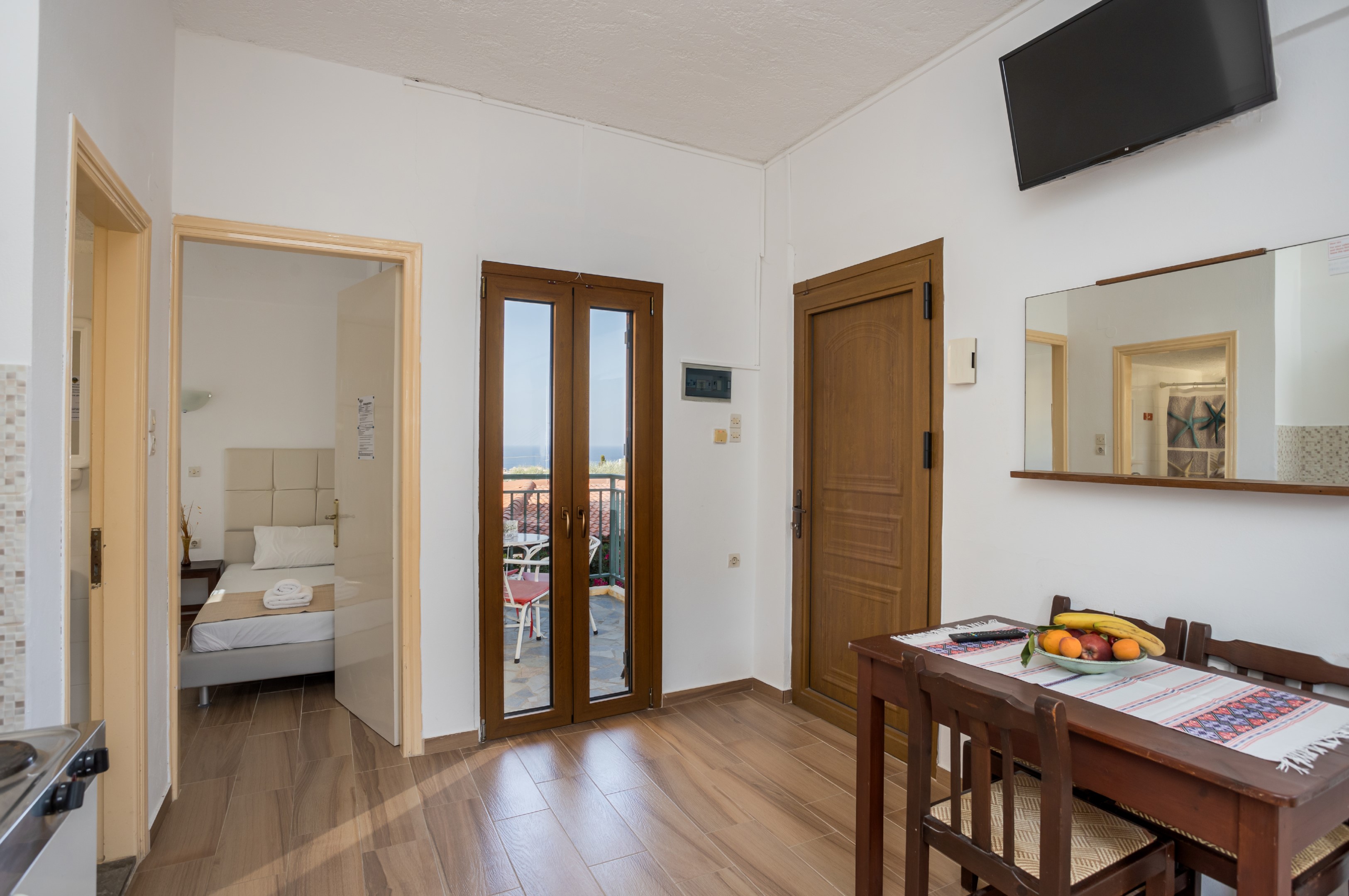 Apartment Capacity 3