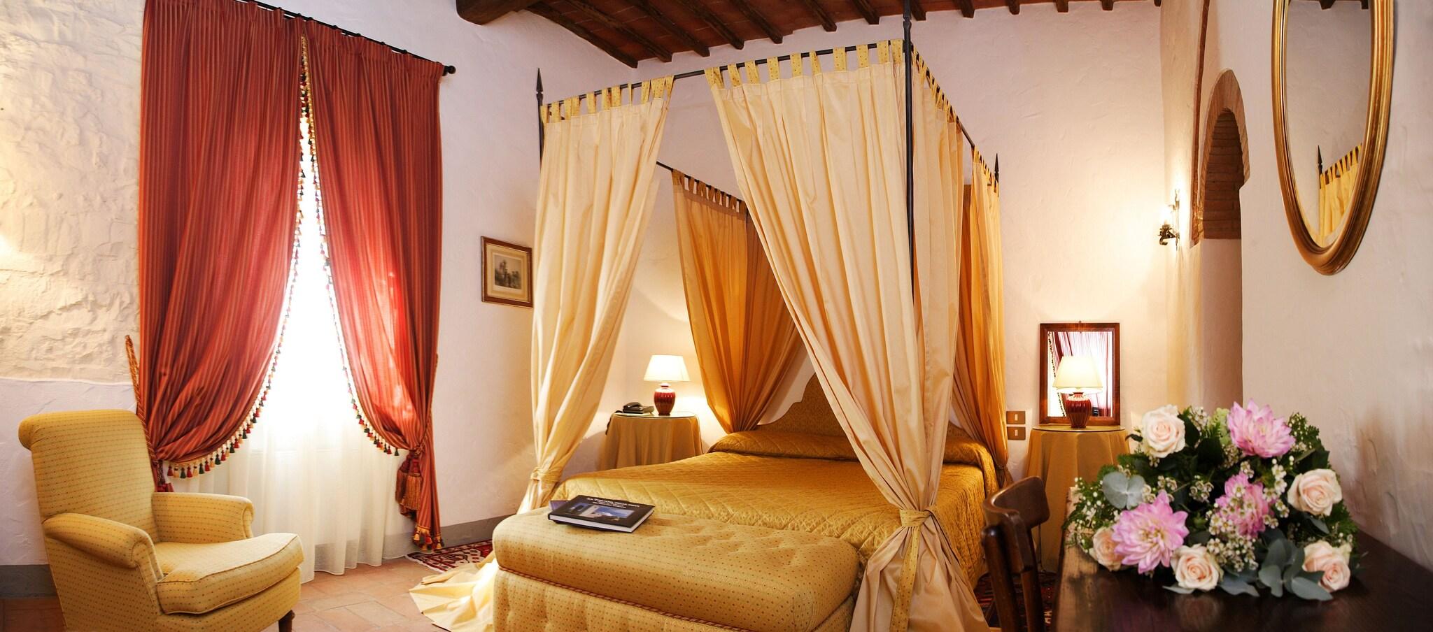 Suite Queen Size Bed