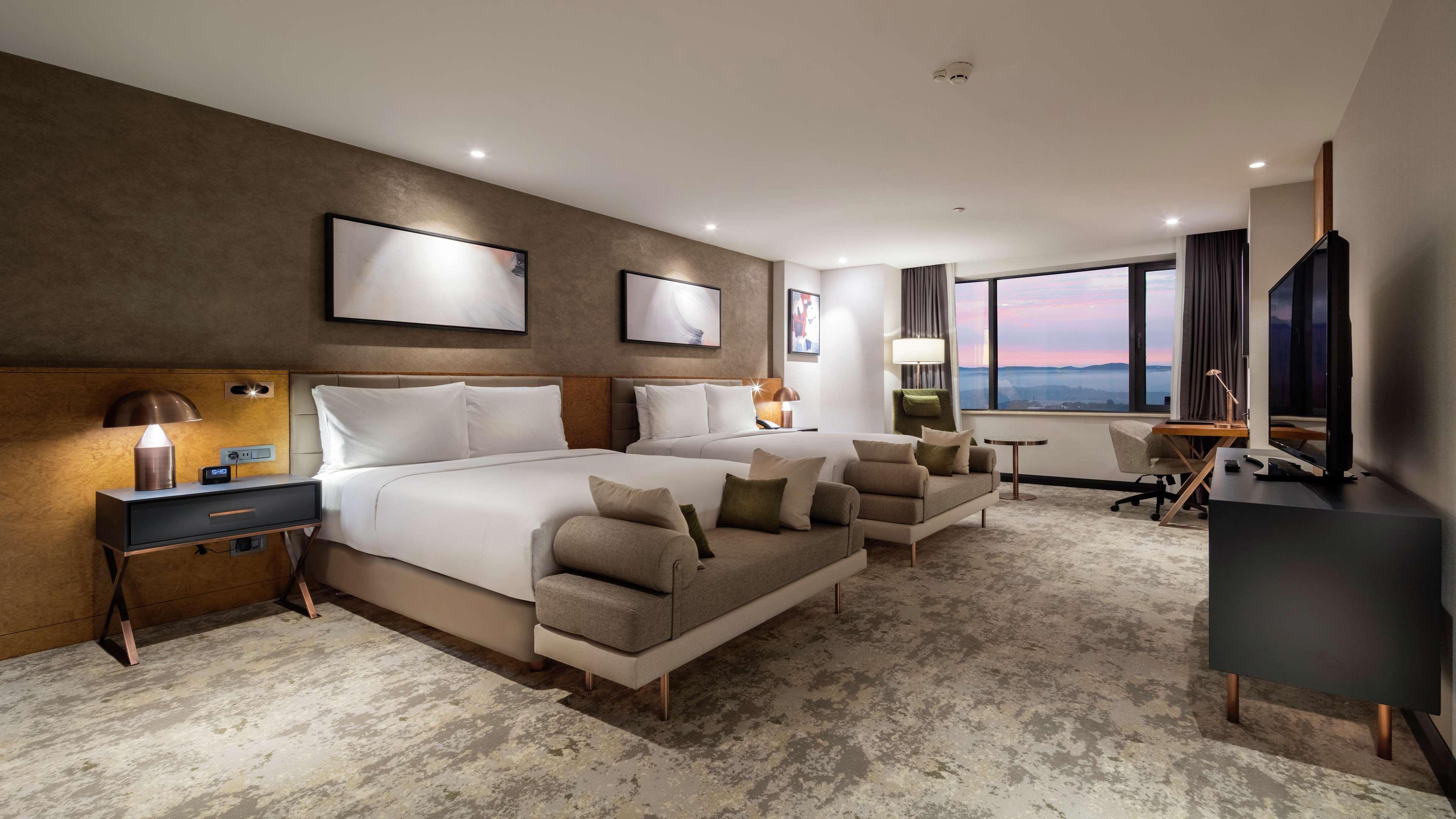 Room Deluxe Two Queen Beds