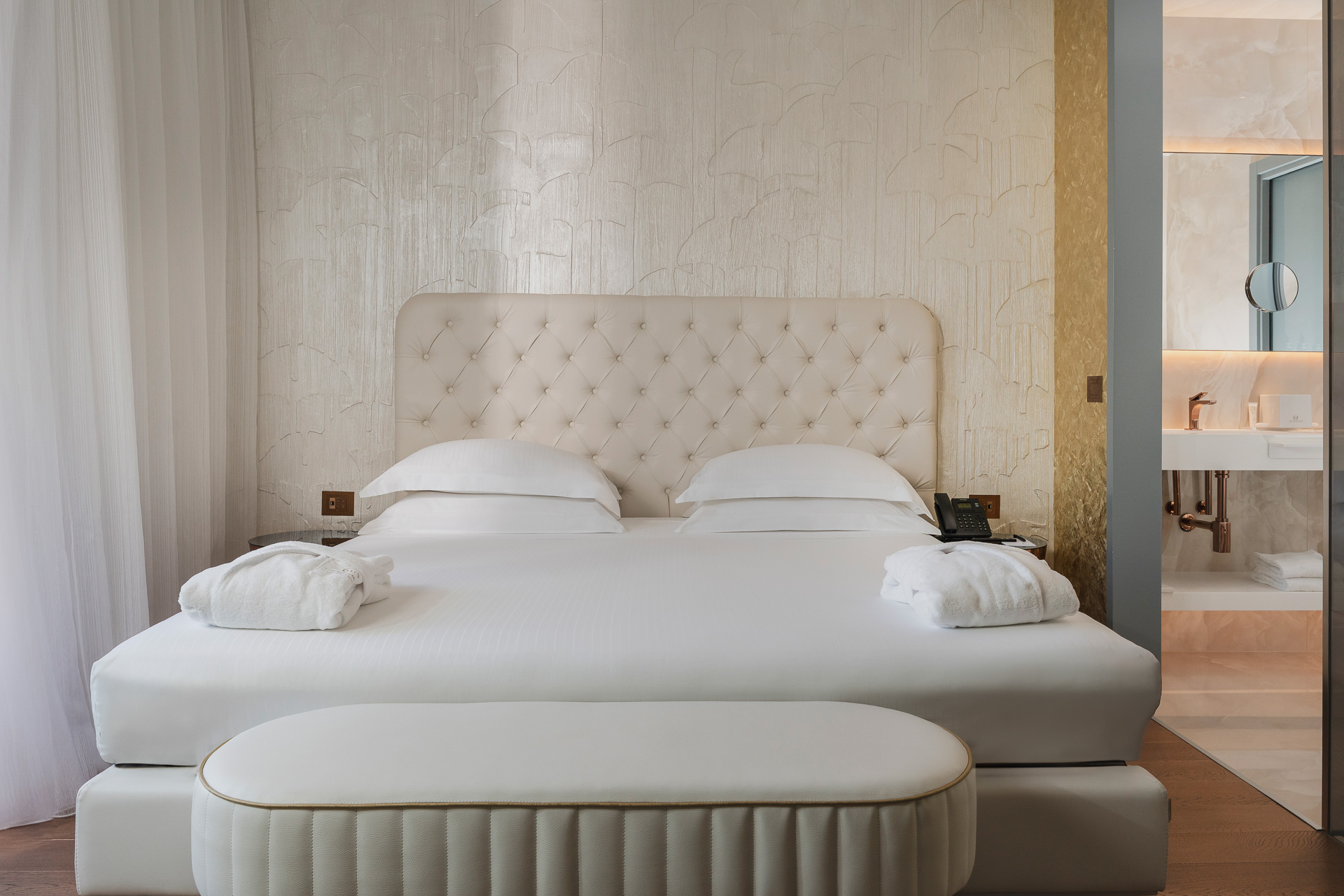 Double Deluxe Side Sea View