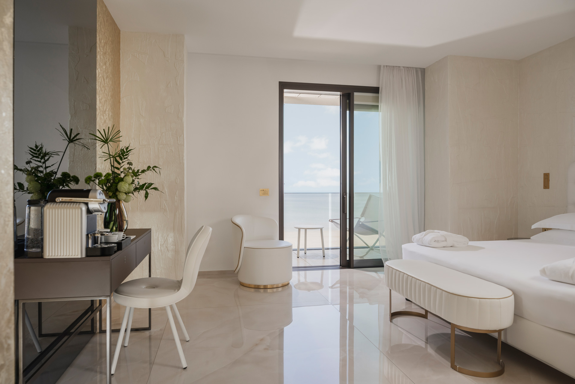 Double Deluxe Sea Front