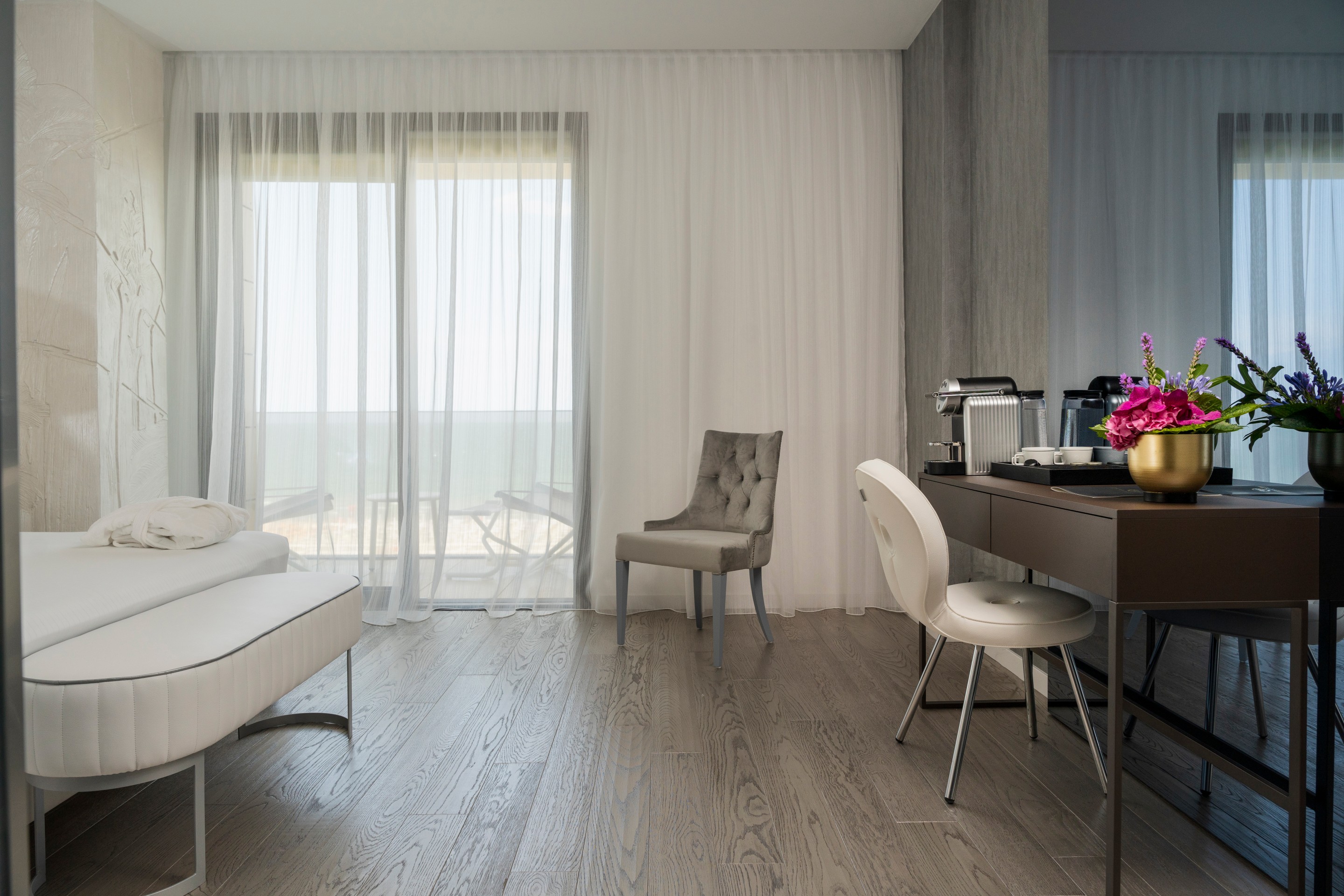 Double Deluxe Sea Front