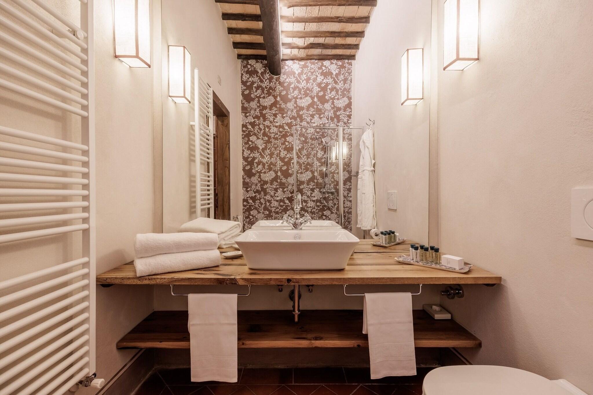 Double Superior Queen Bed