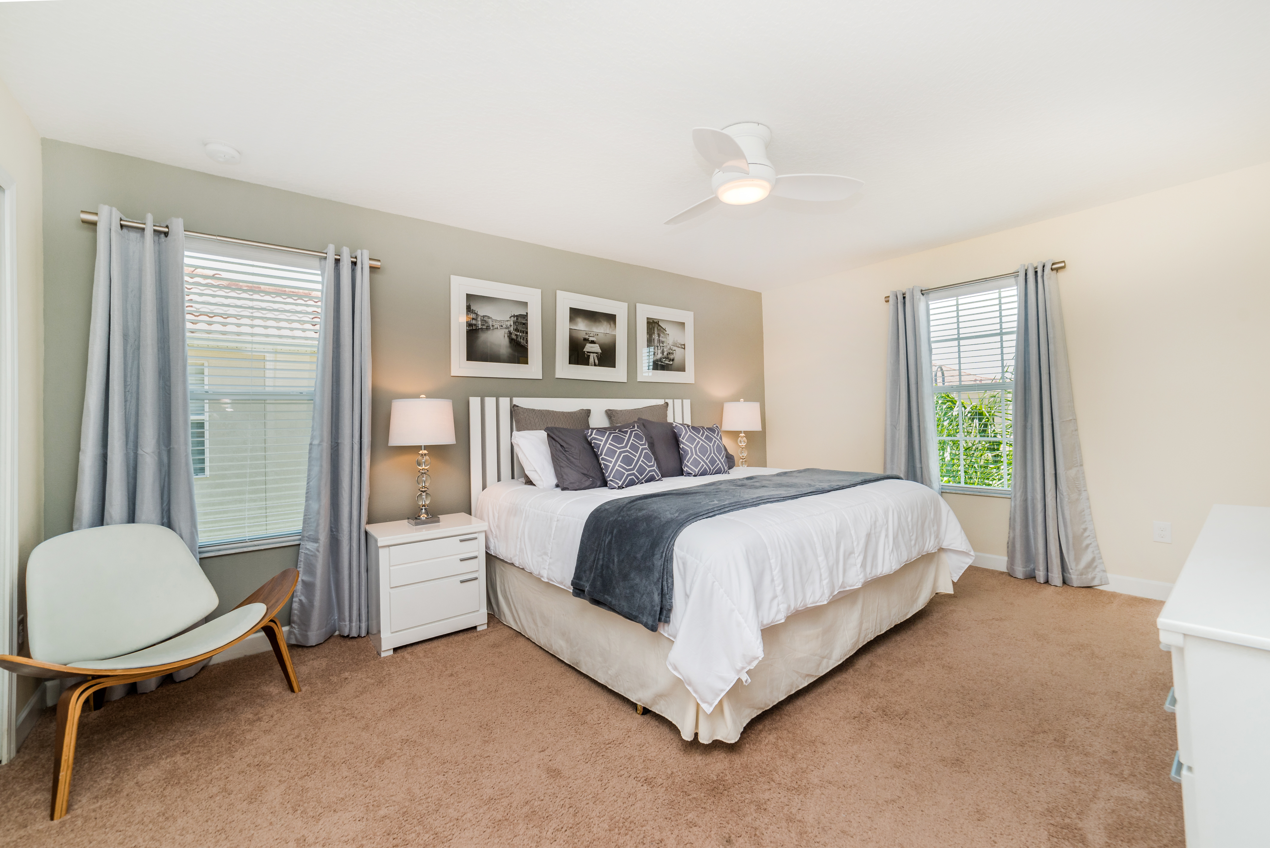 Home Six Bedrooms with Private Pool