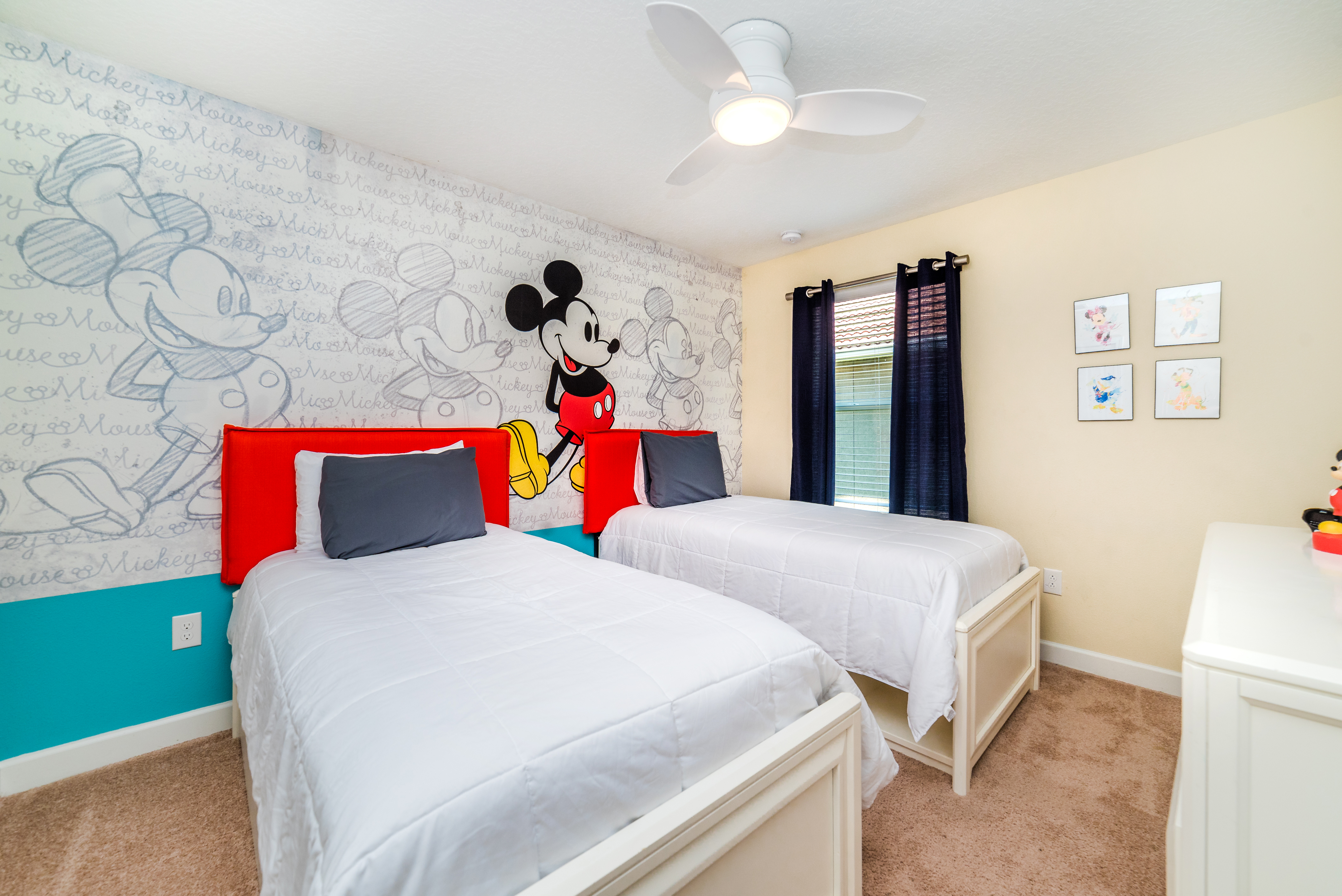 Home Six Bedrooms with Private Pool