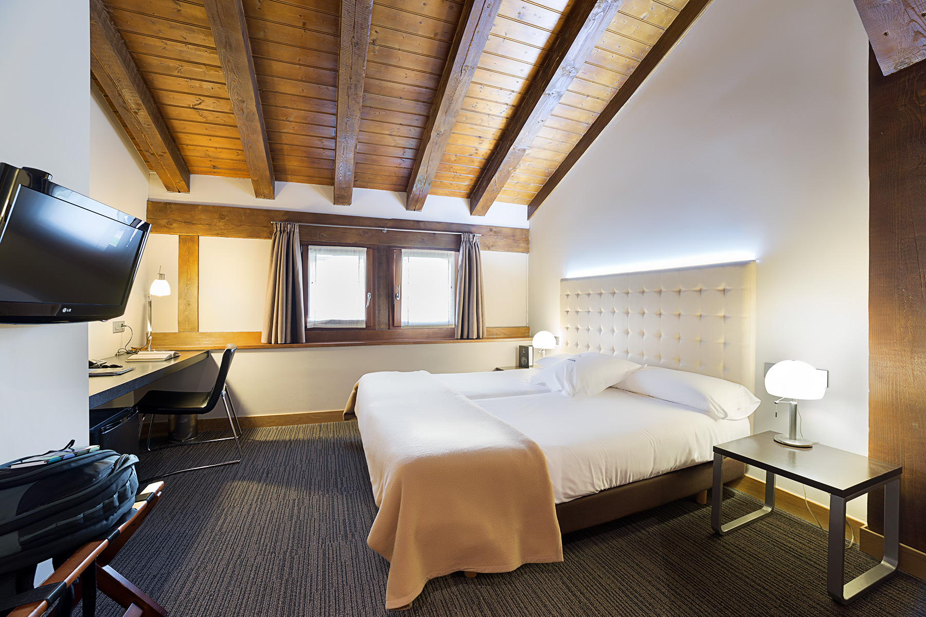 Double or Twin Standard