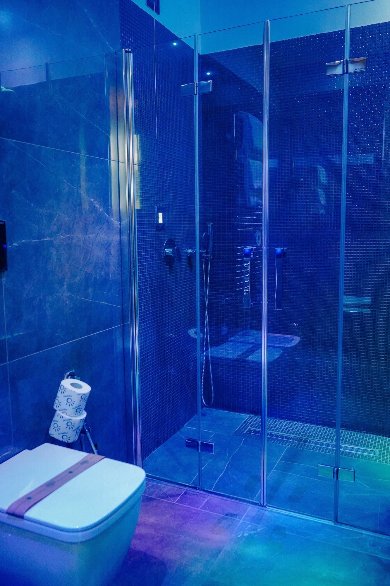 Junior Suite Deluxe Two Beds