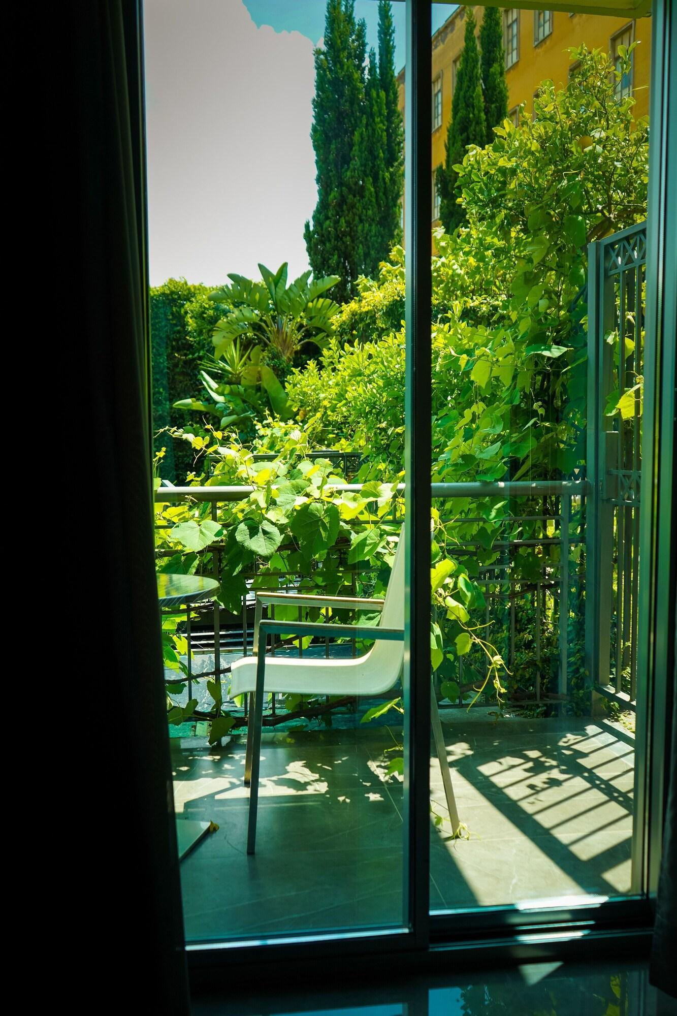 Junior Suite Deluxe Two Beds