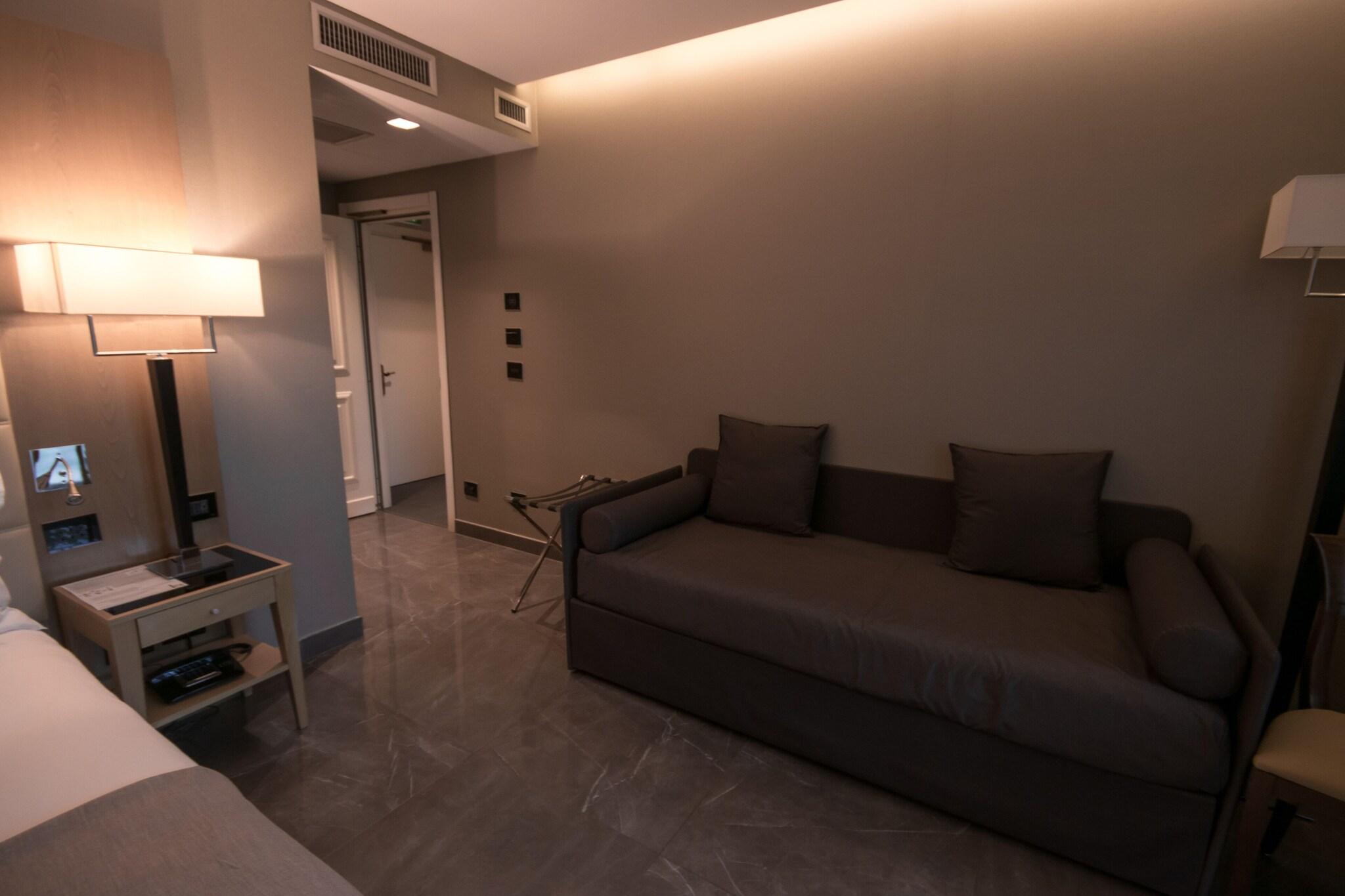 Junior Suite Deluxe Two Beds