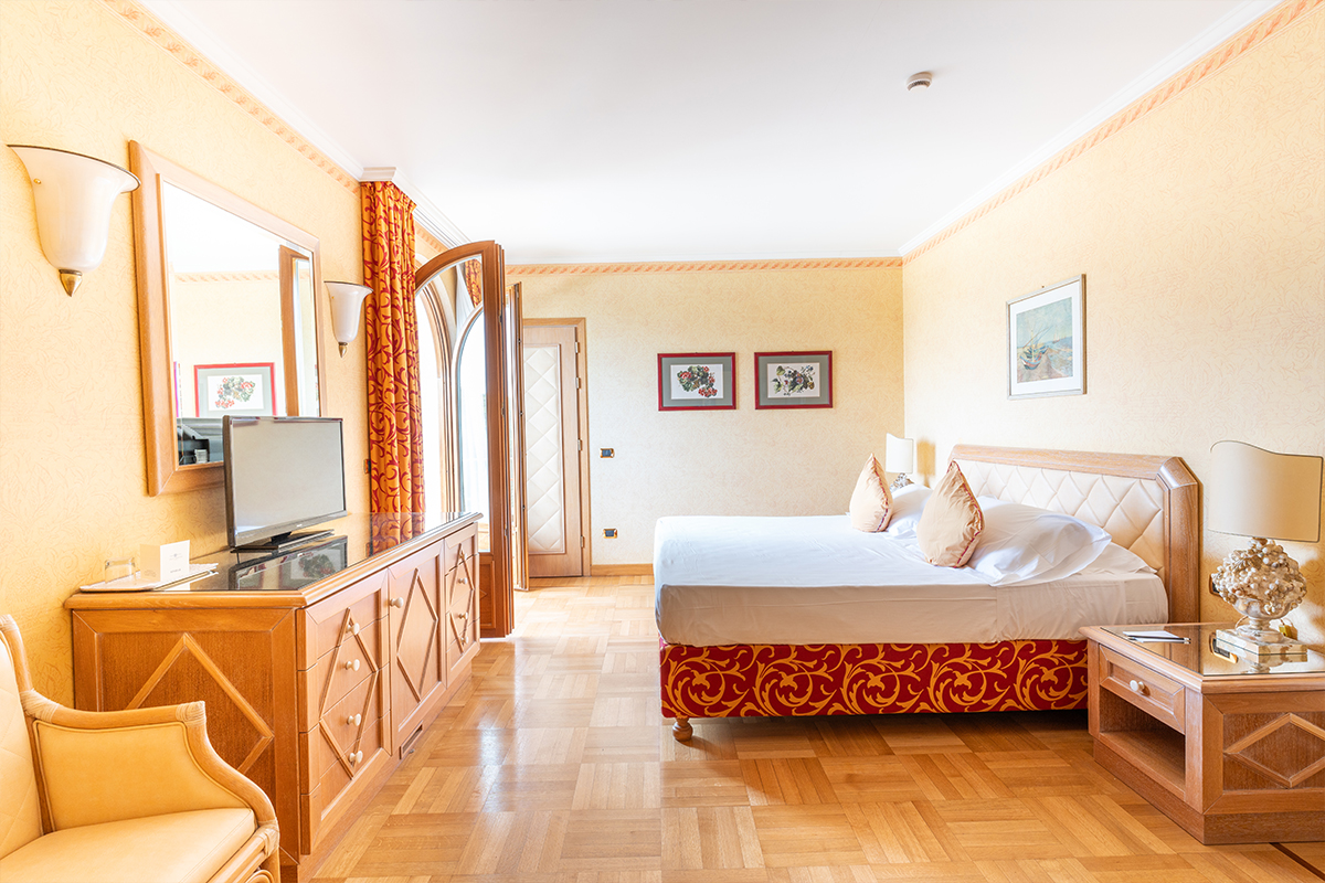 Double or Twin Executive