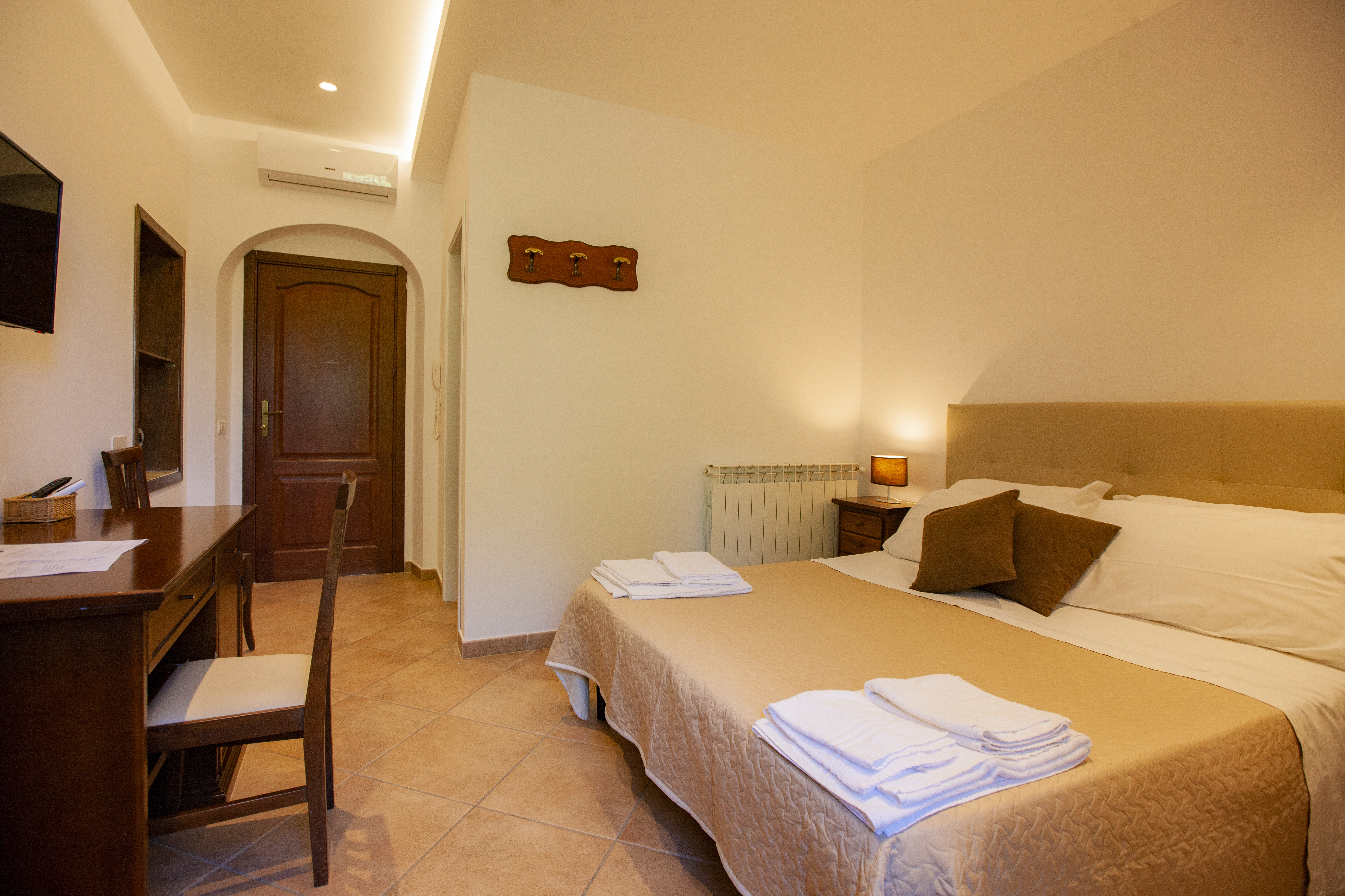 Double or Twin Standard