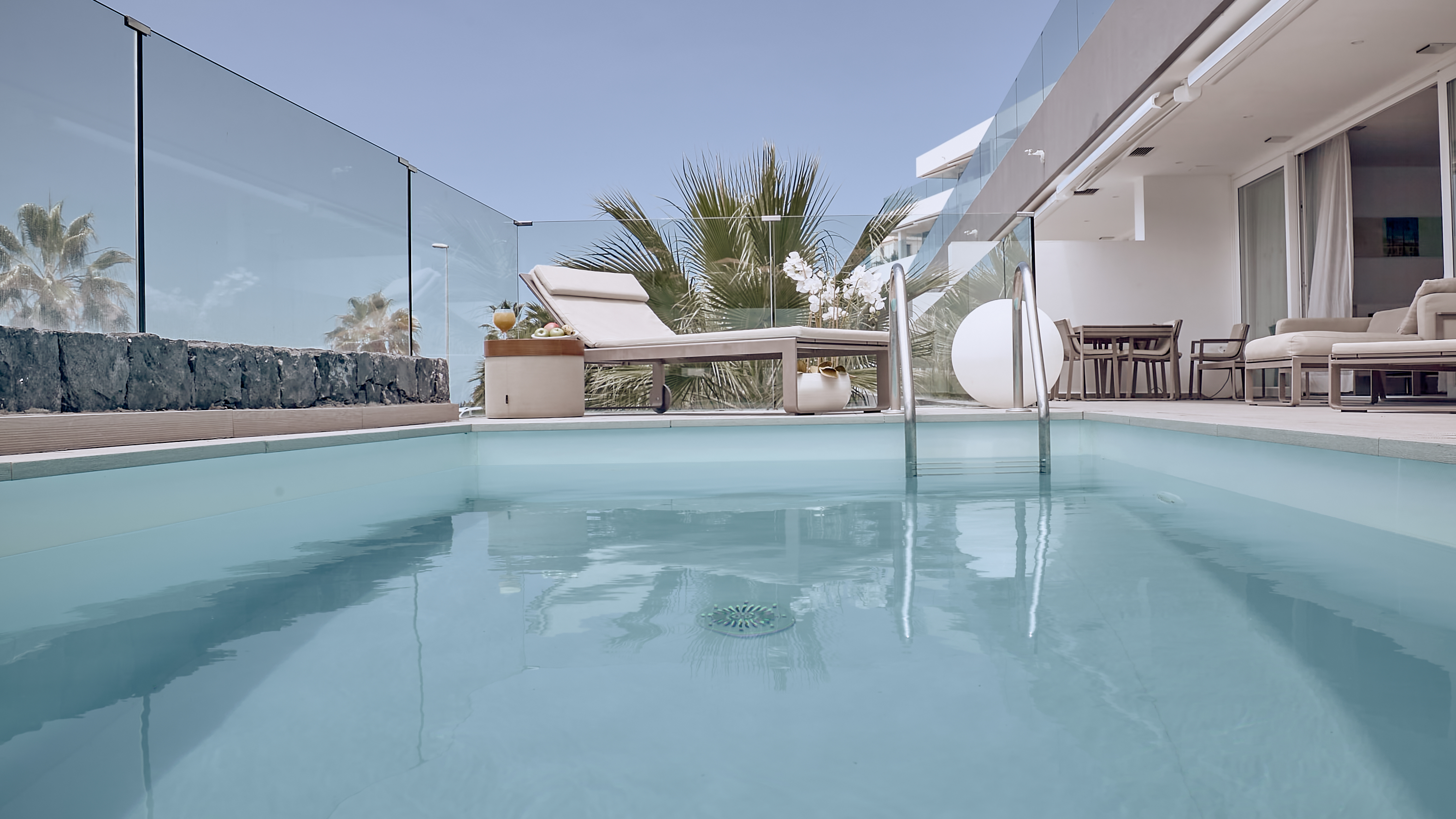 Suite Deluxe Three Bedroom